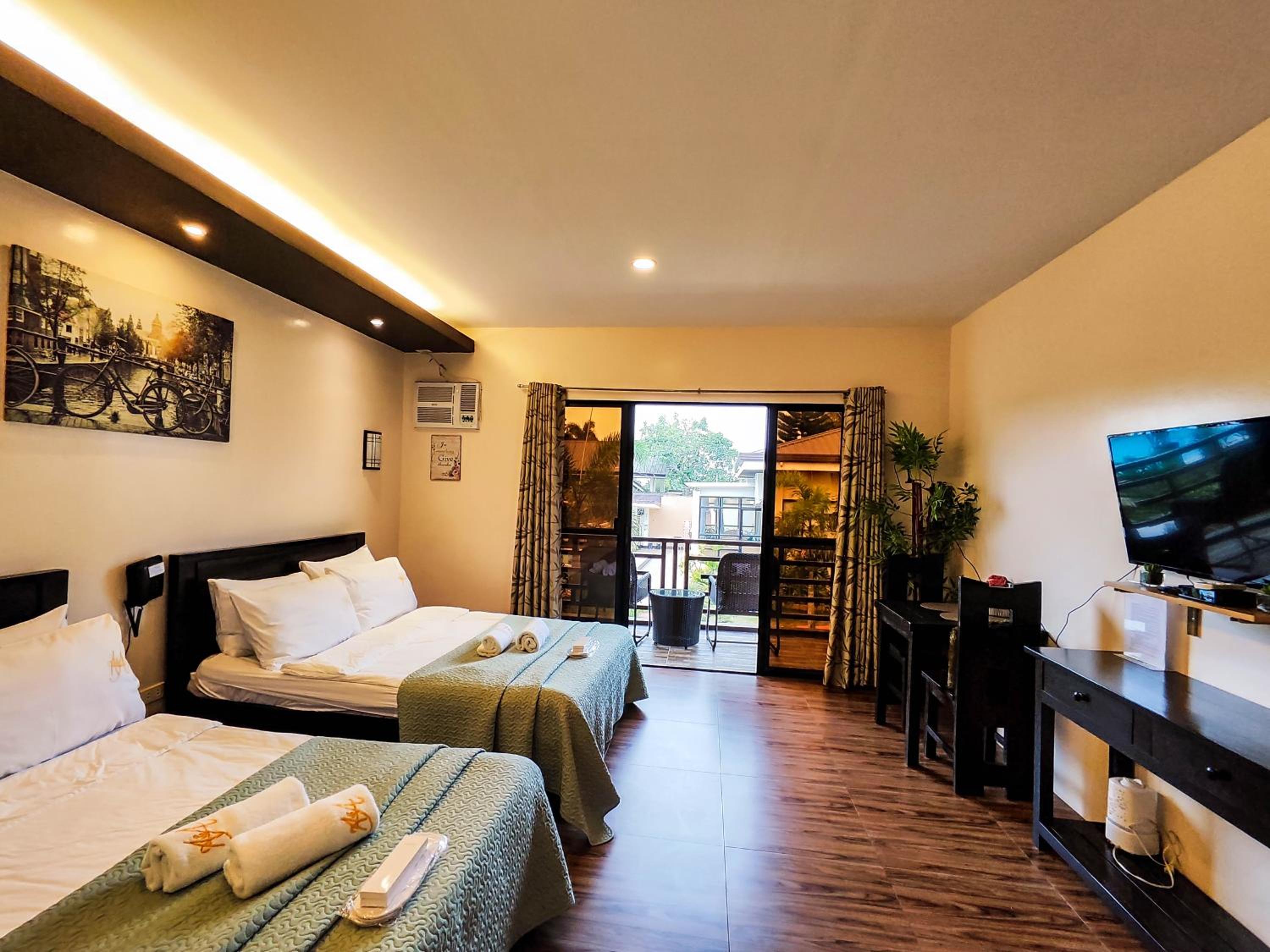 Premium Quadruple Room