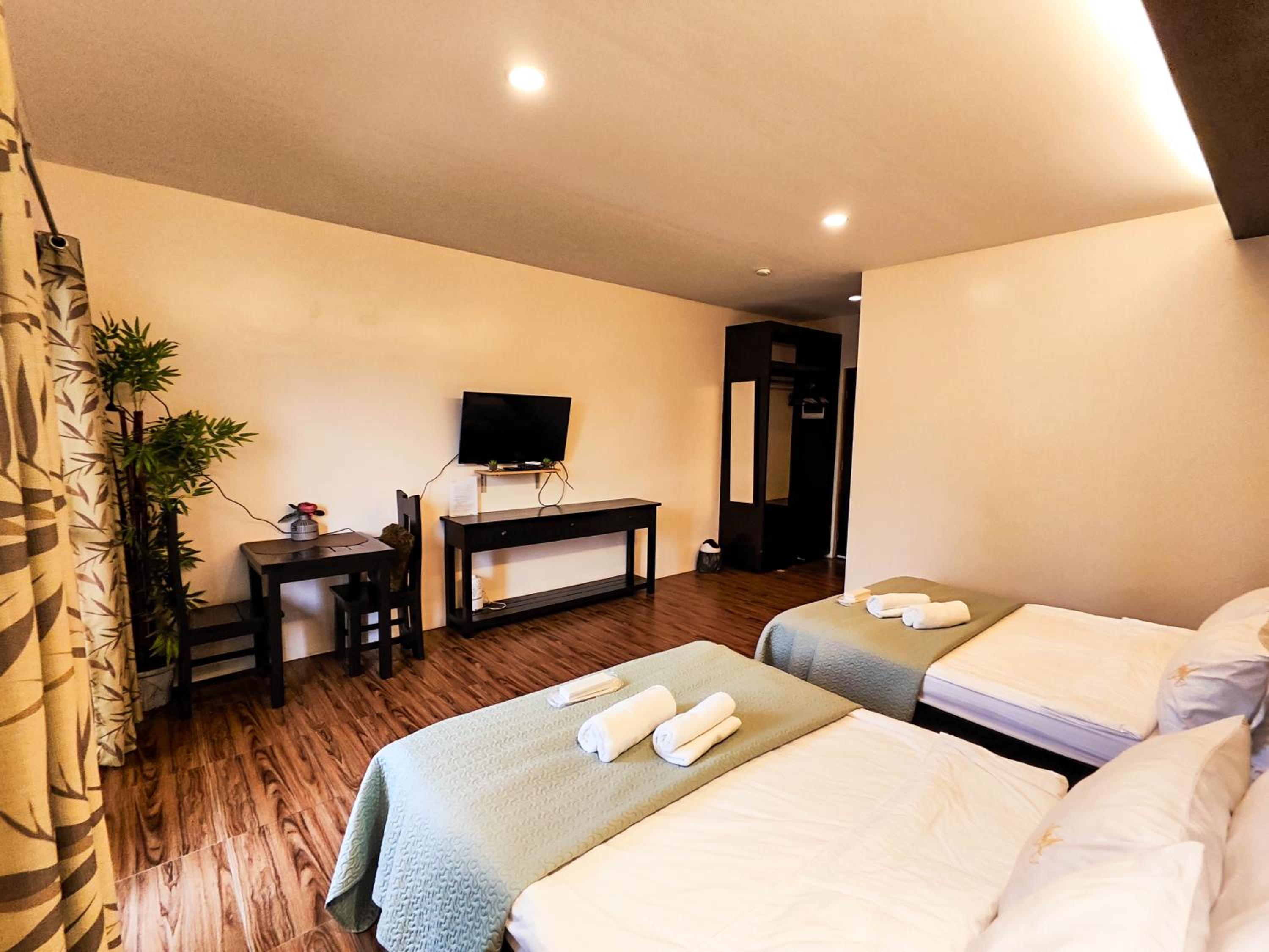 Premium Quadruple Room