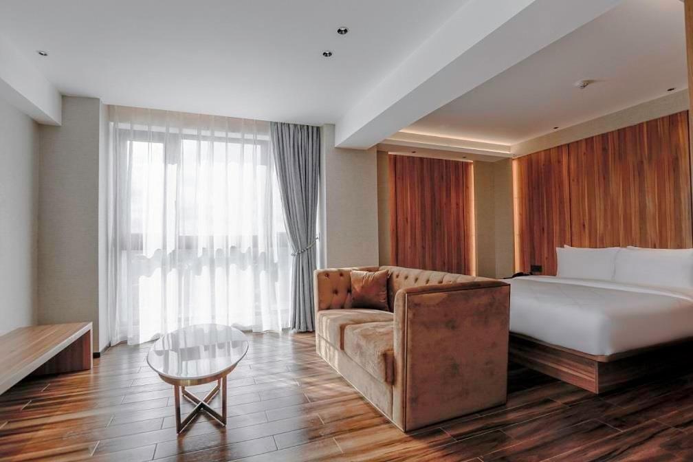 Junior Suite - Photo 1