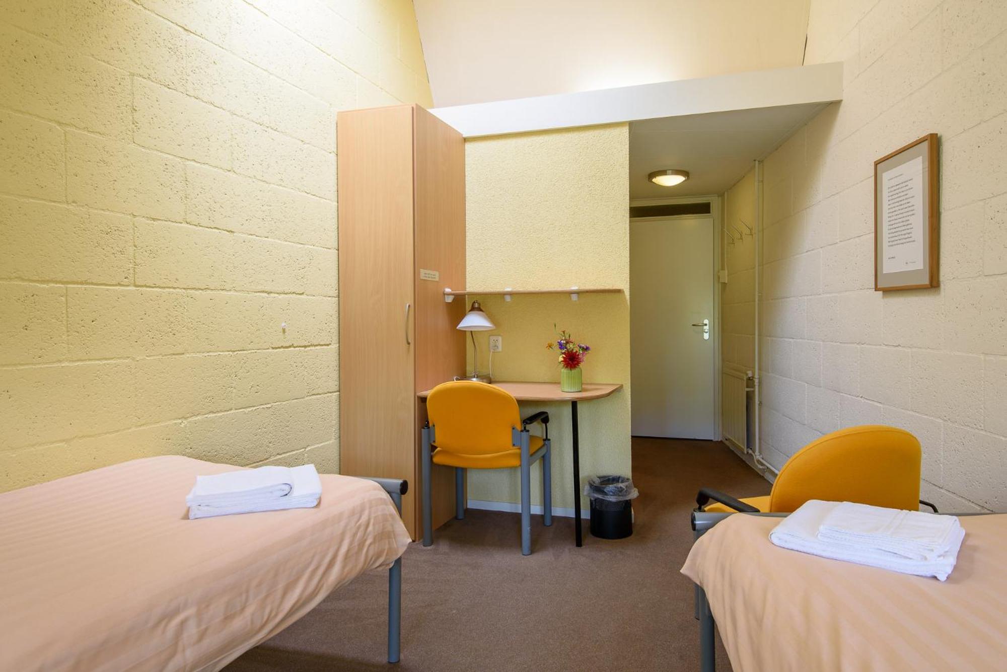 Standard Twin Room photo 3
