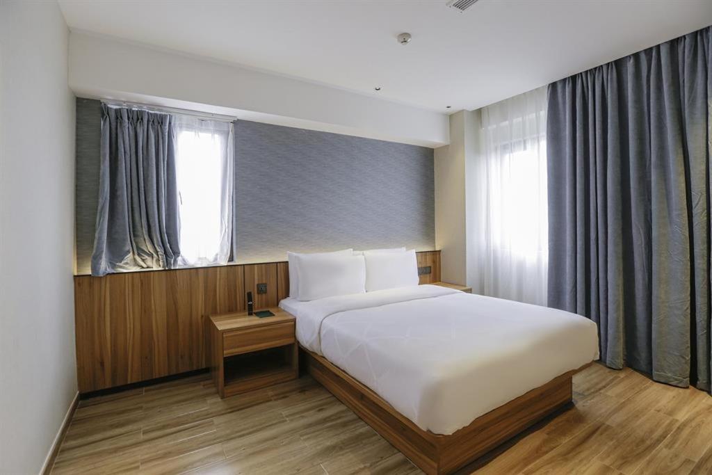 Executive 3 Bedroom Suite - Photo 1