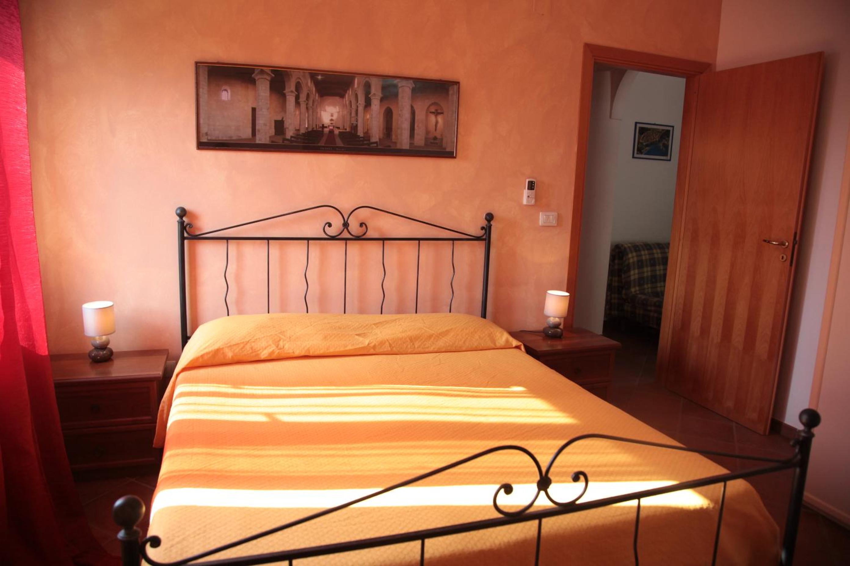 One-Bedroom Apartment (4 Adults) - Photo 2