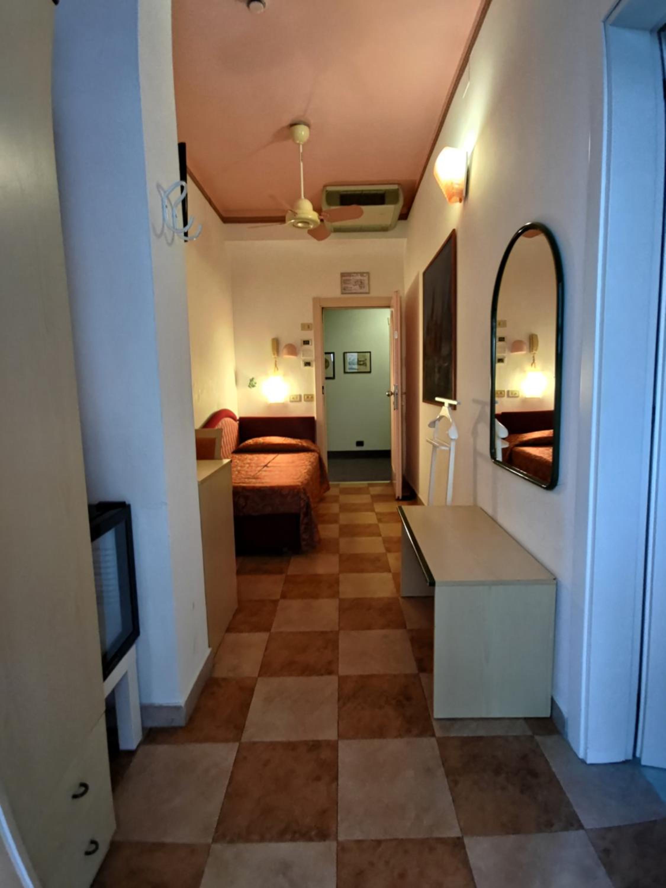 Economy Single Room photo 3