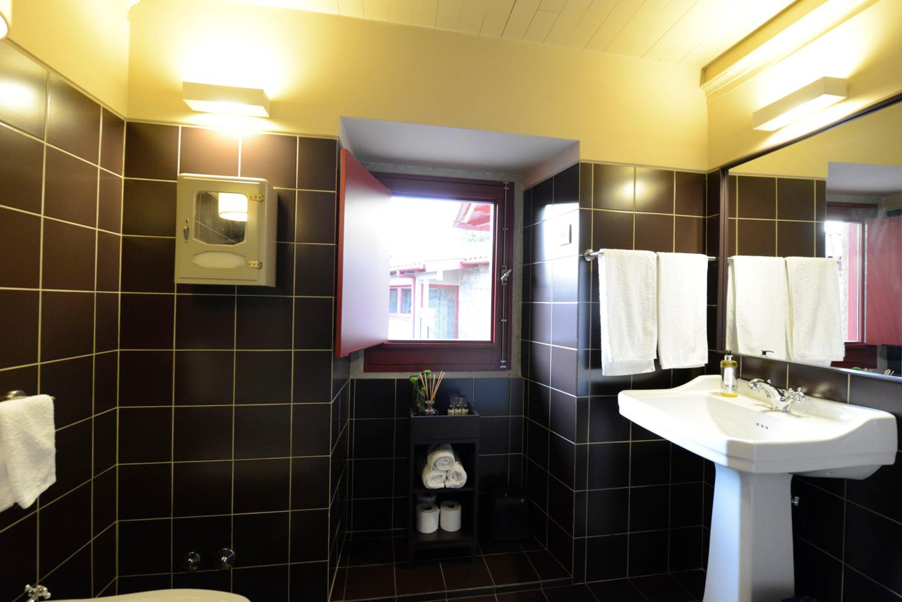 Suite - Photo 8