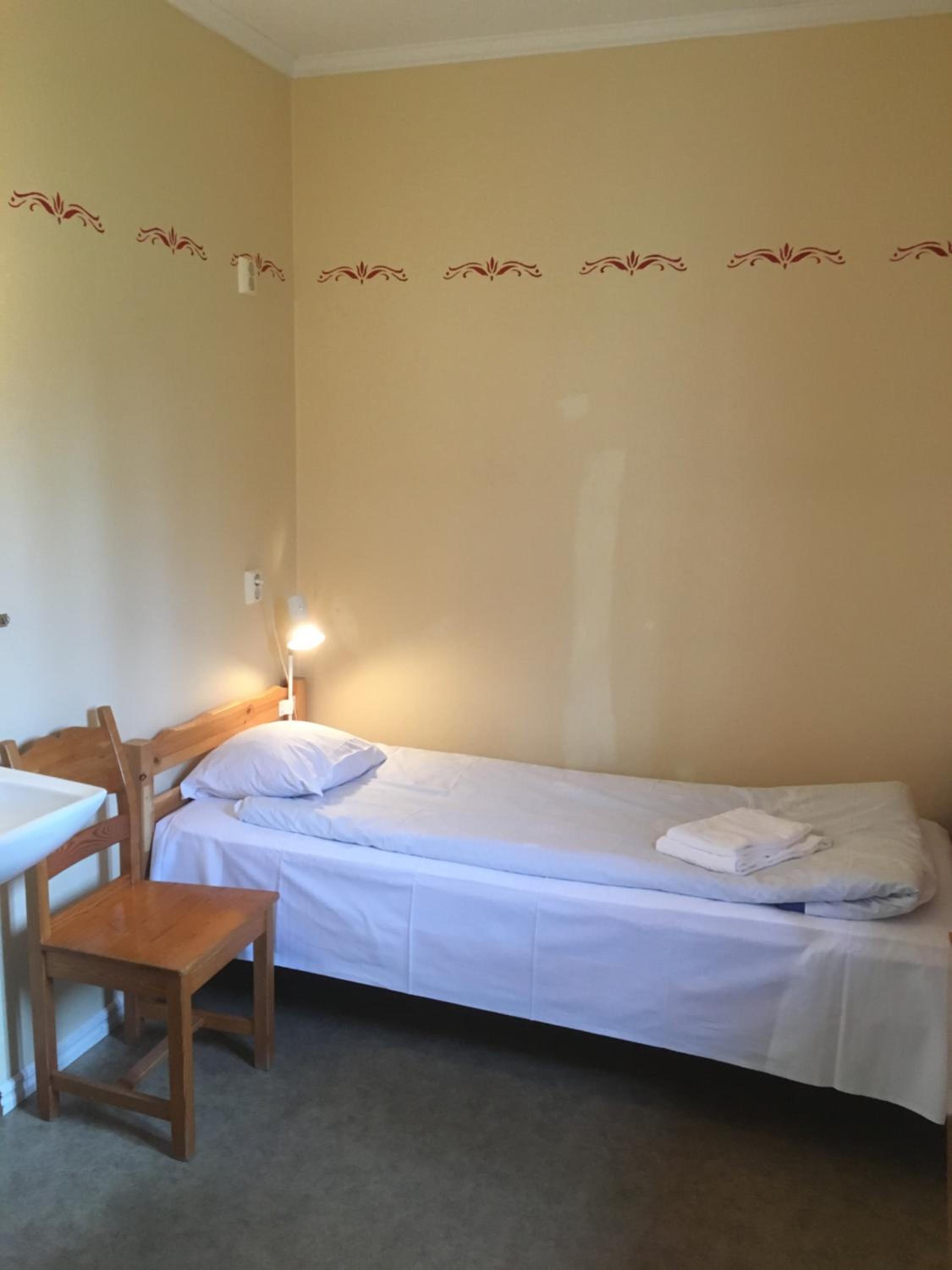 Single Room with Shared Toilet photo 3