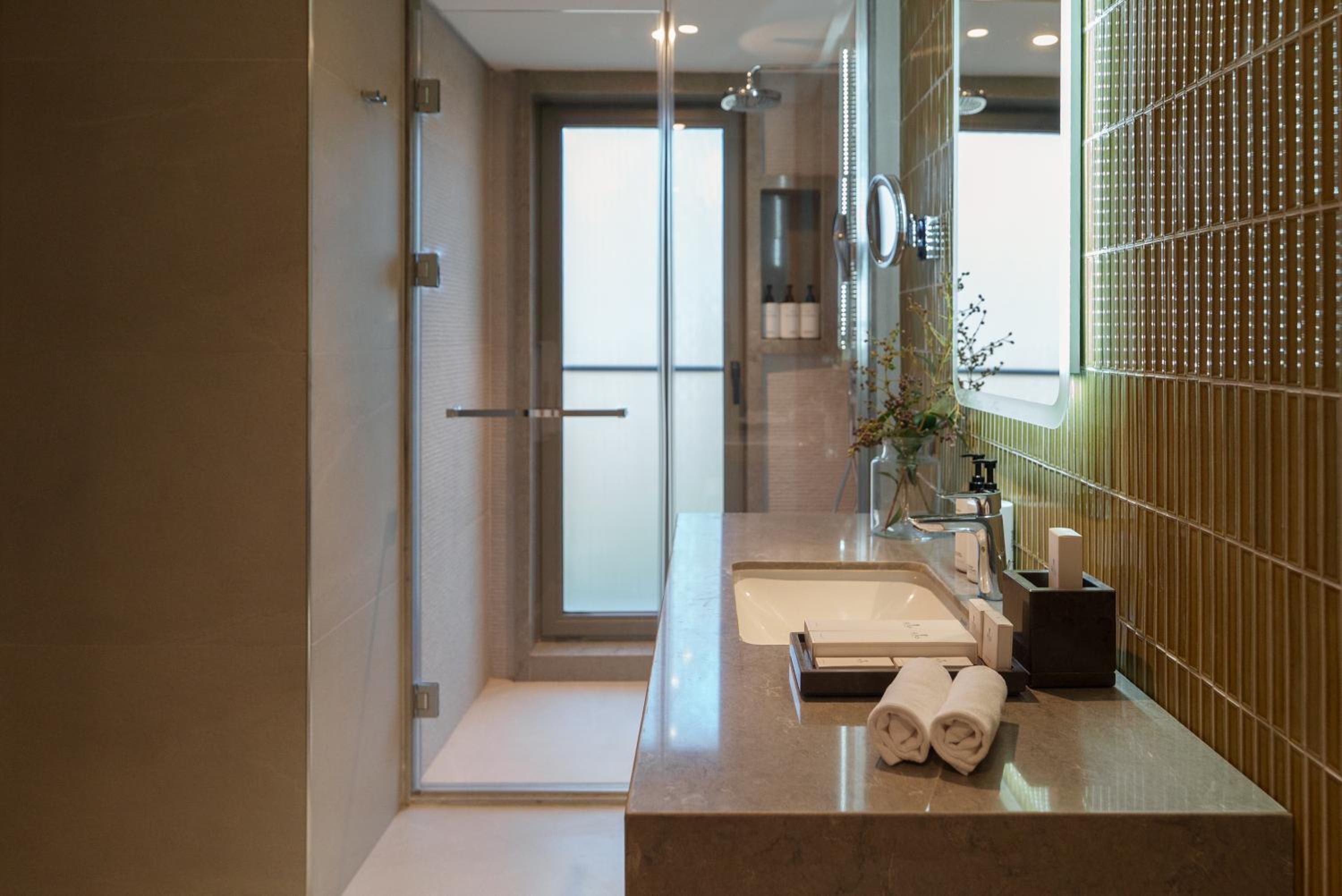 Suite with Sea View - Photo 1