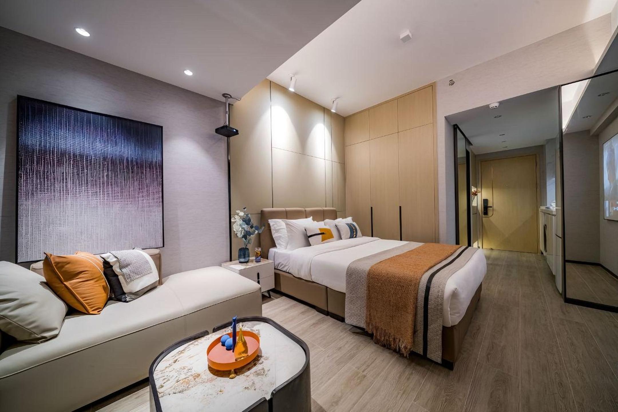 Luxury King Room