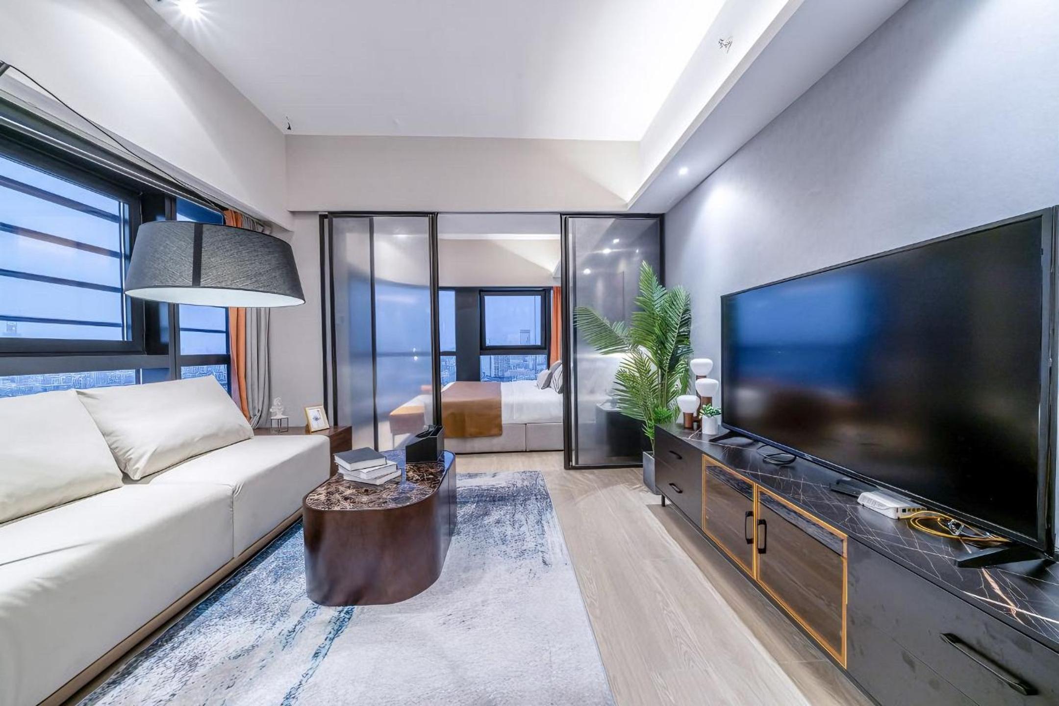 Luxury Suite