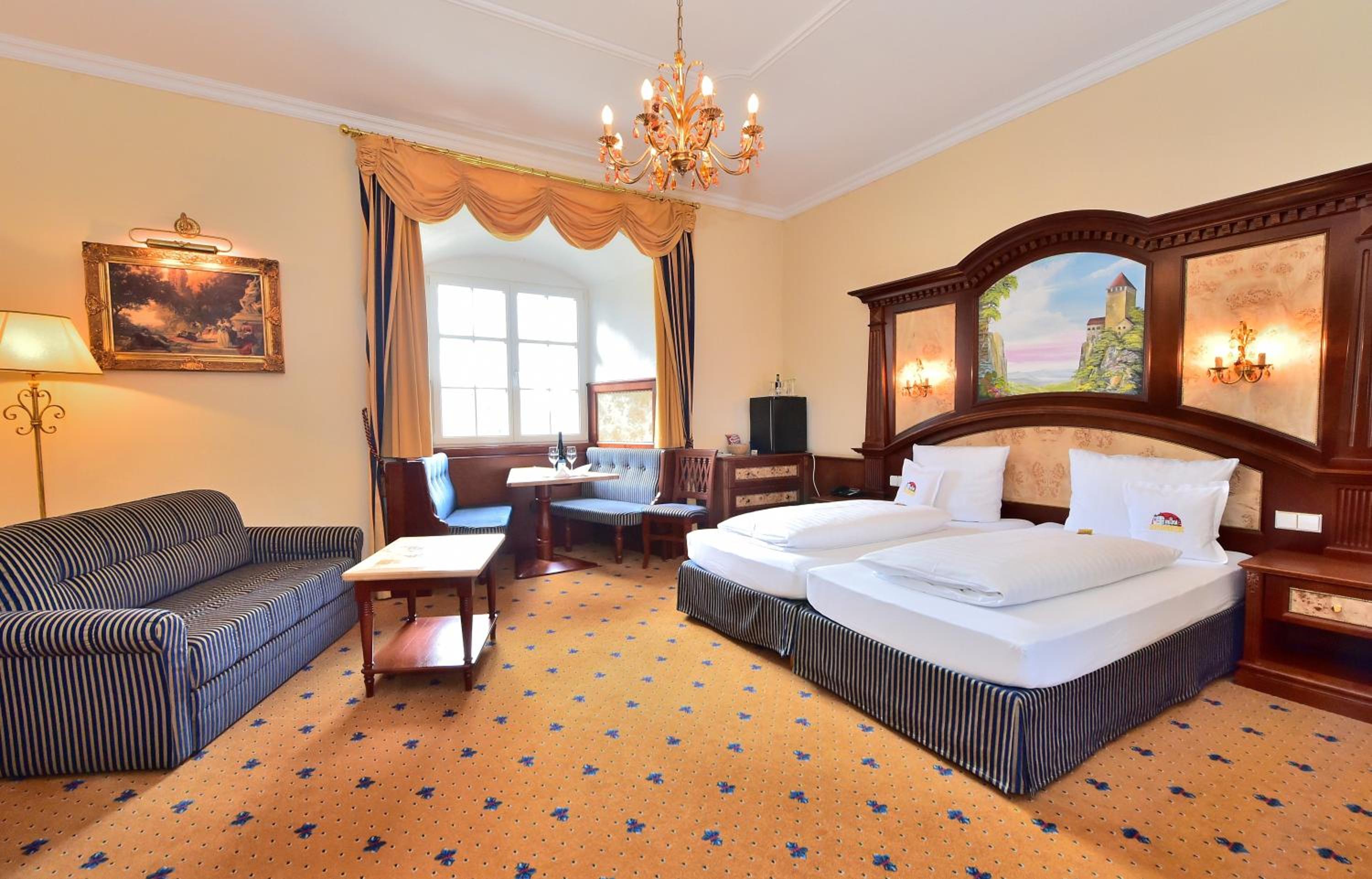 Double Room for Single Use