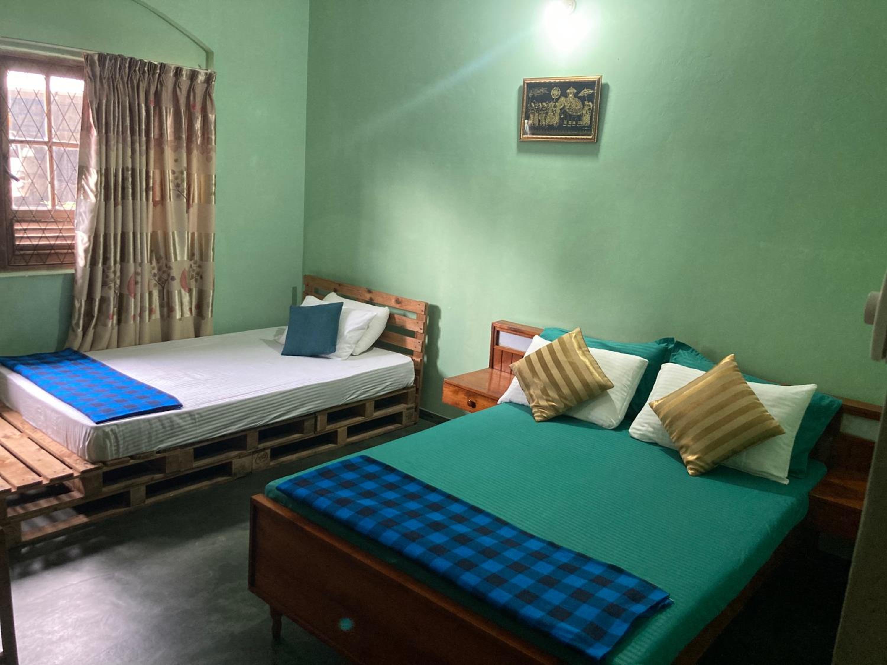 Mixed Dormitory Room photo 3