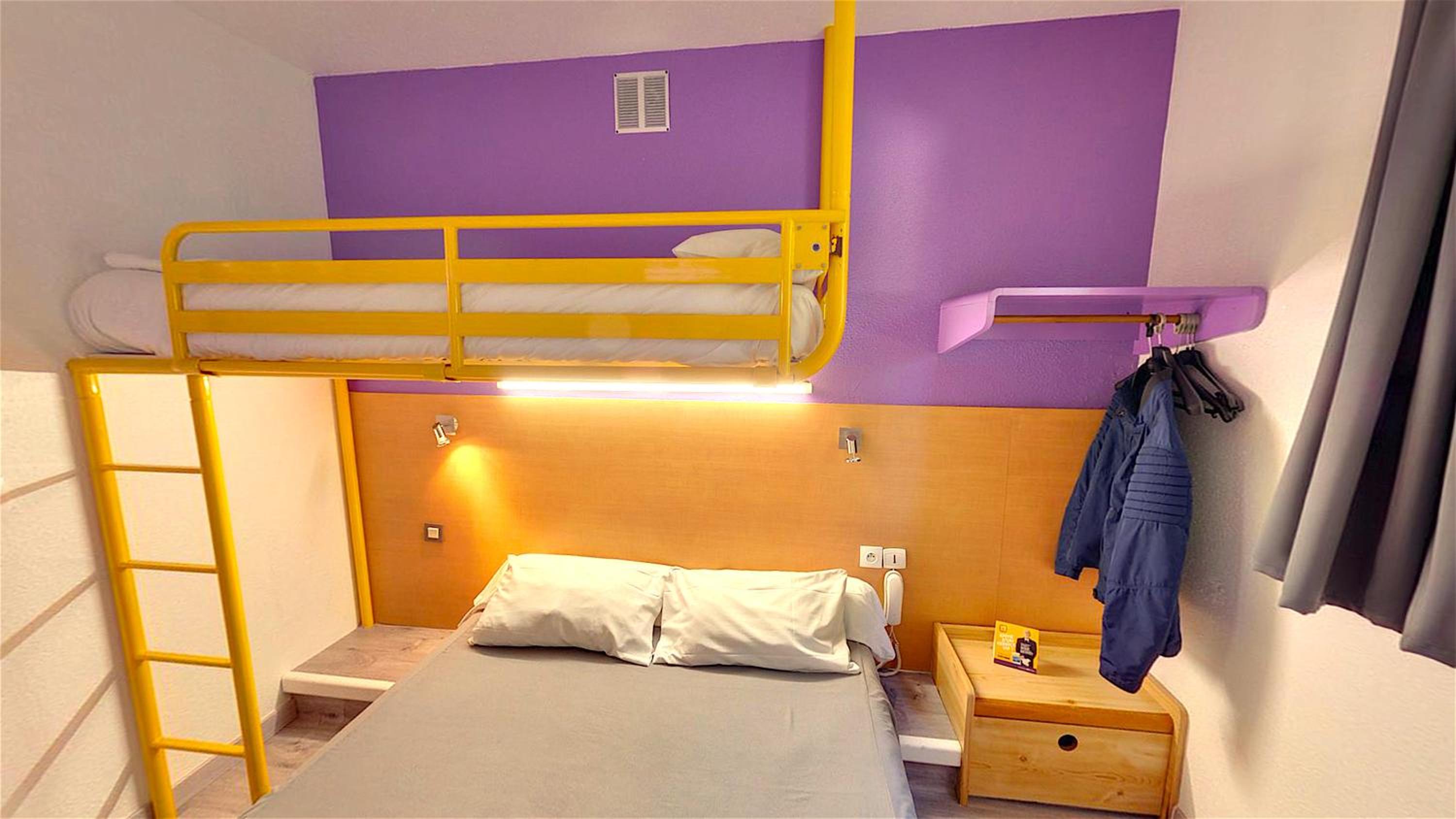 Standard Triple Room (2 Adults + 1 Child) photo 3