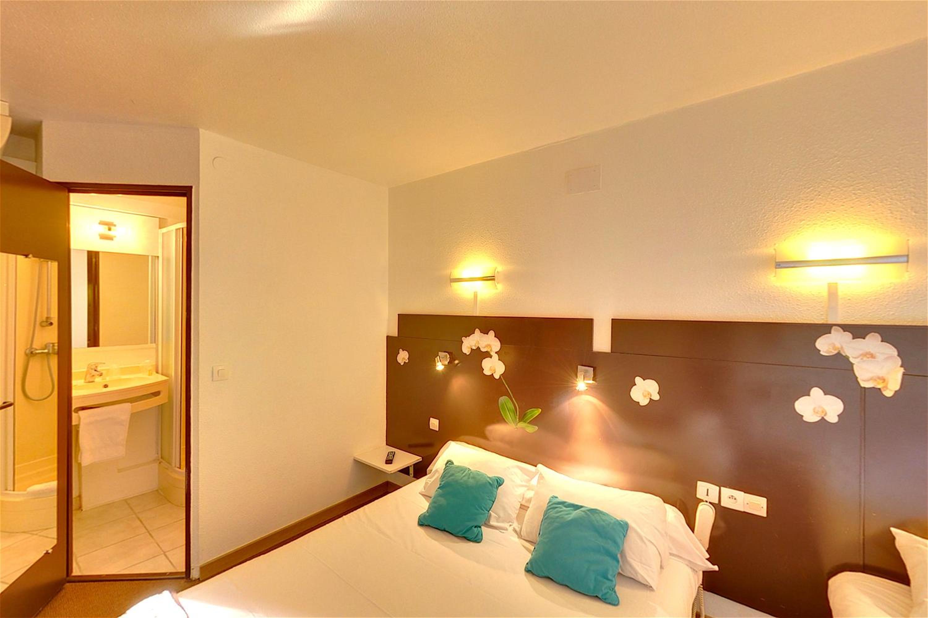 Comfort Triple Room (2 adults + 1 child) - Photo 2