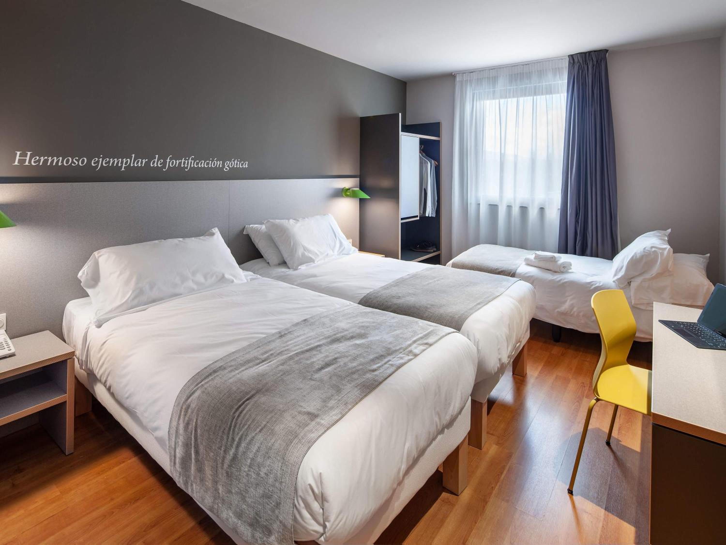 Standard Triple Room - Photo 1