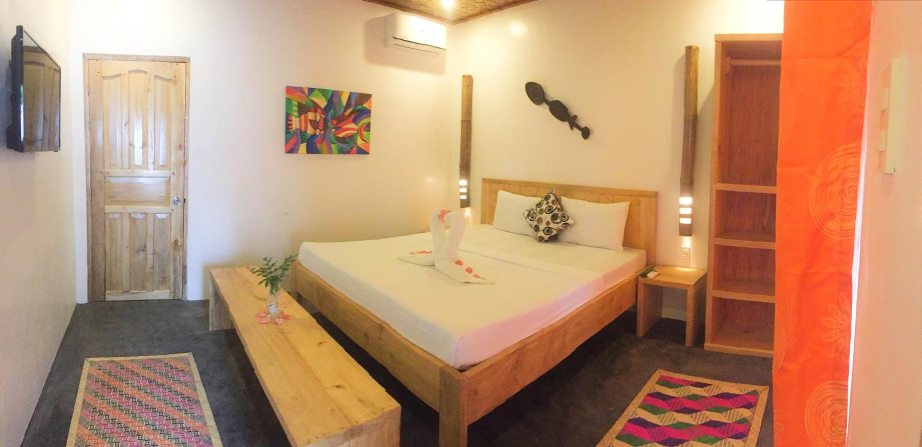 Deluxe King Room photo 1