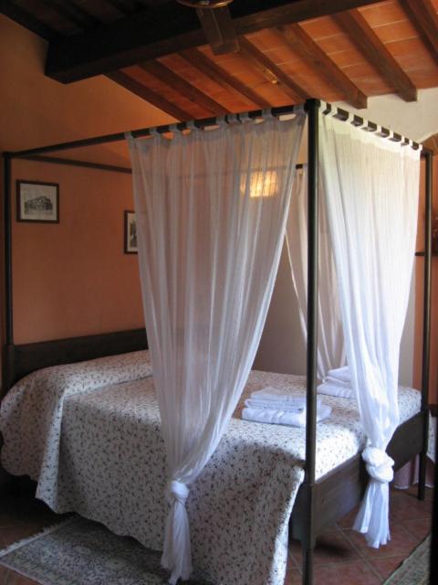 Double Room - Photo 8