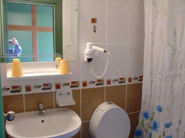 Standard Triple Room photo 2