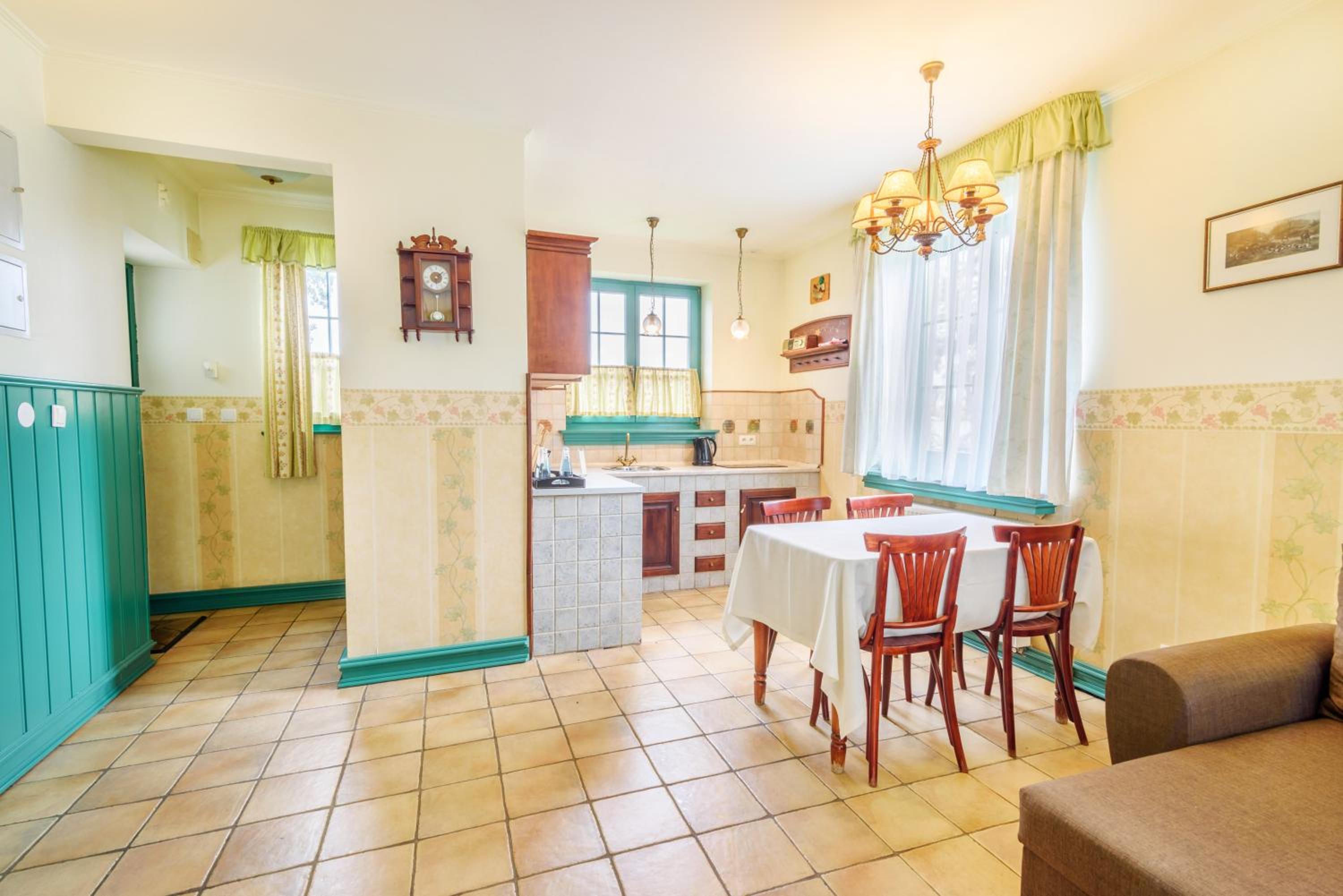 Two-Bedroom Villa - Photo 3