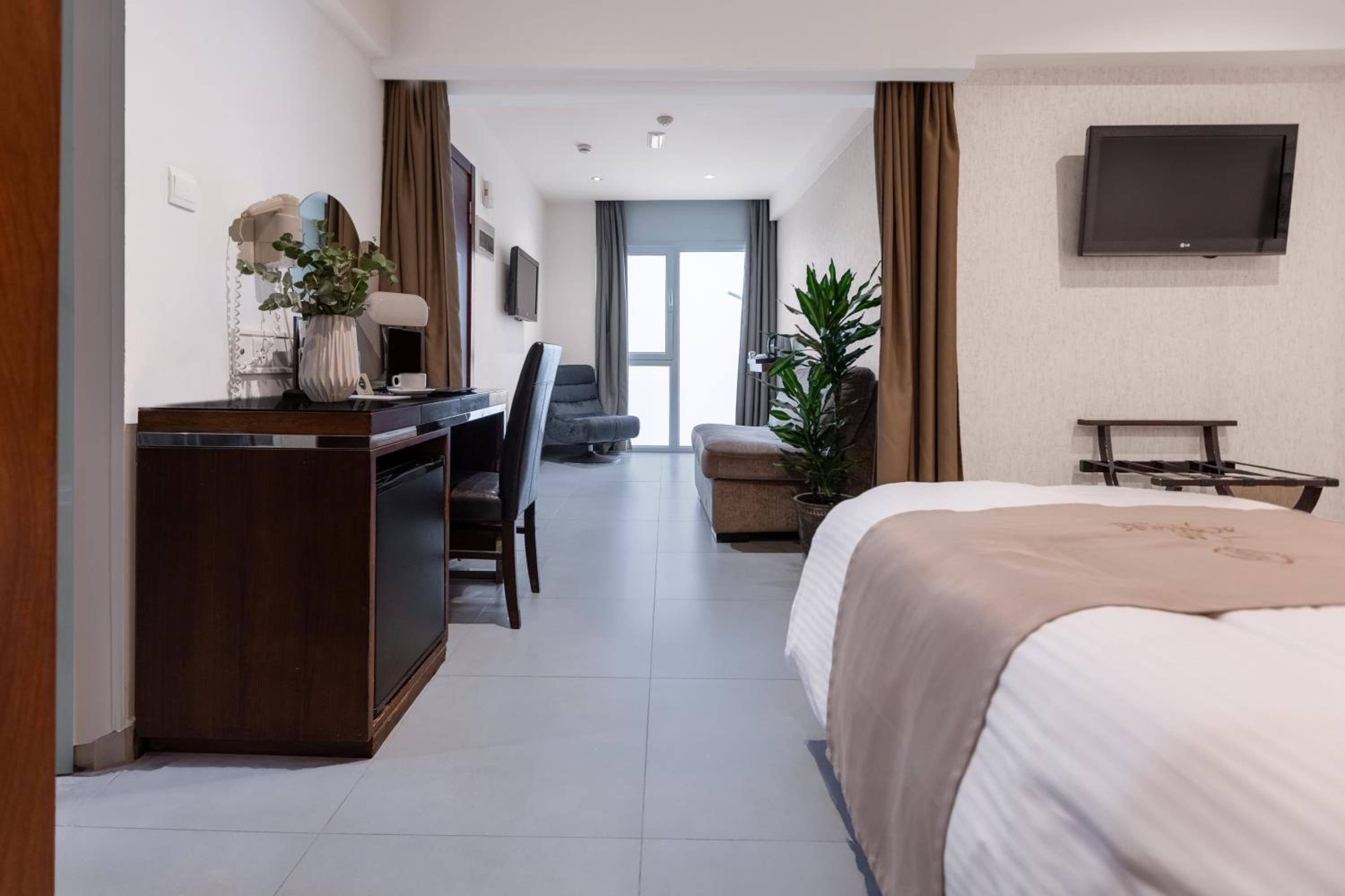 Superior Twin Room photo 3