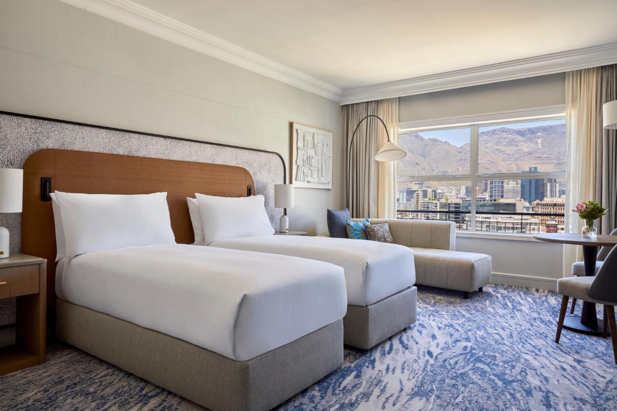 Classic Twin Room with Mountain View - Club Access - Photo 4