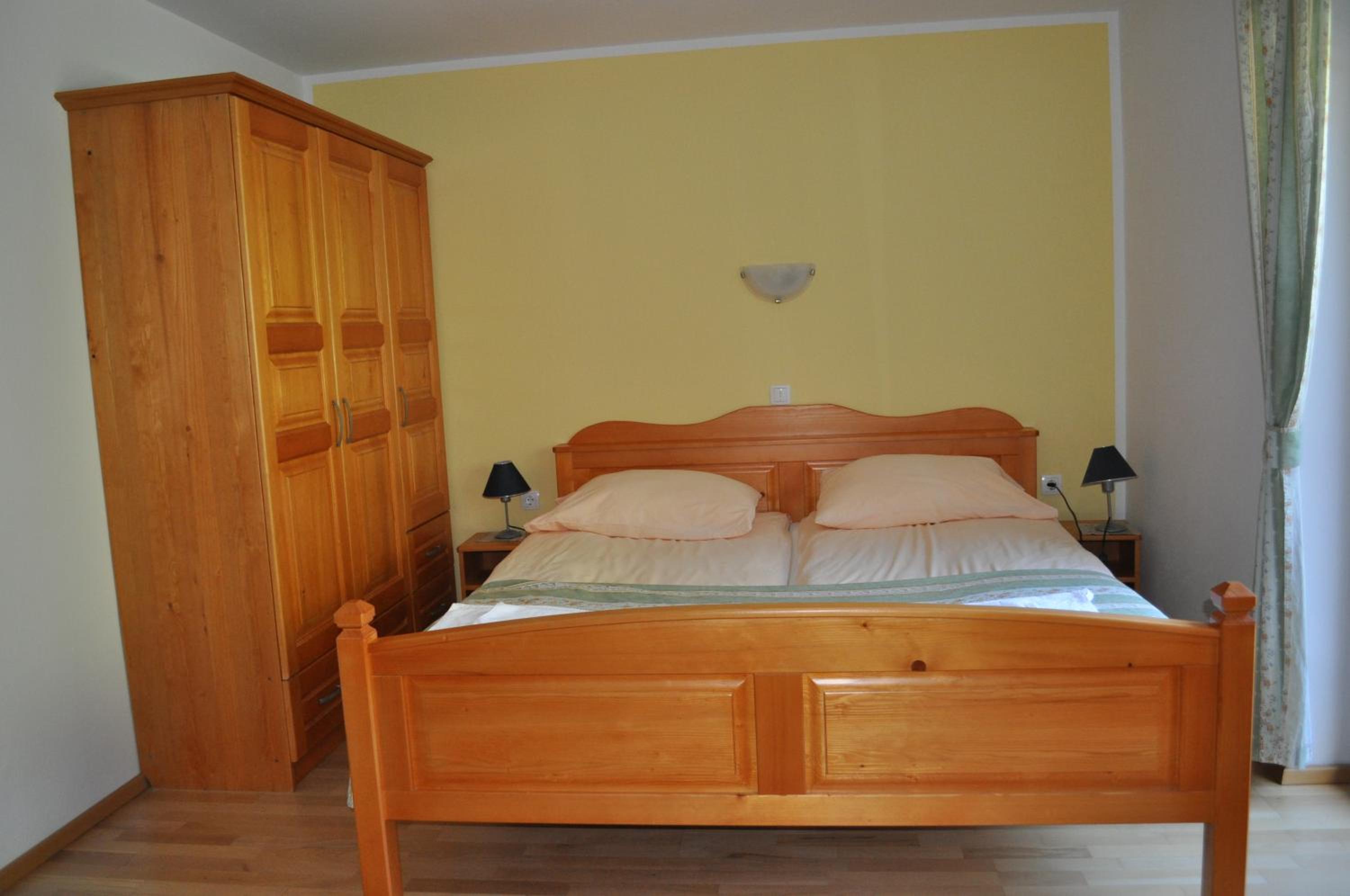 Deluxe Double Room with Extra Bed photo 3