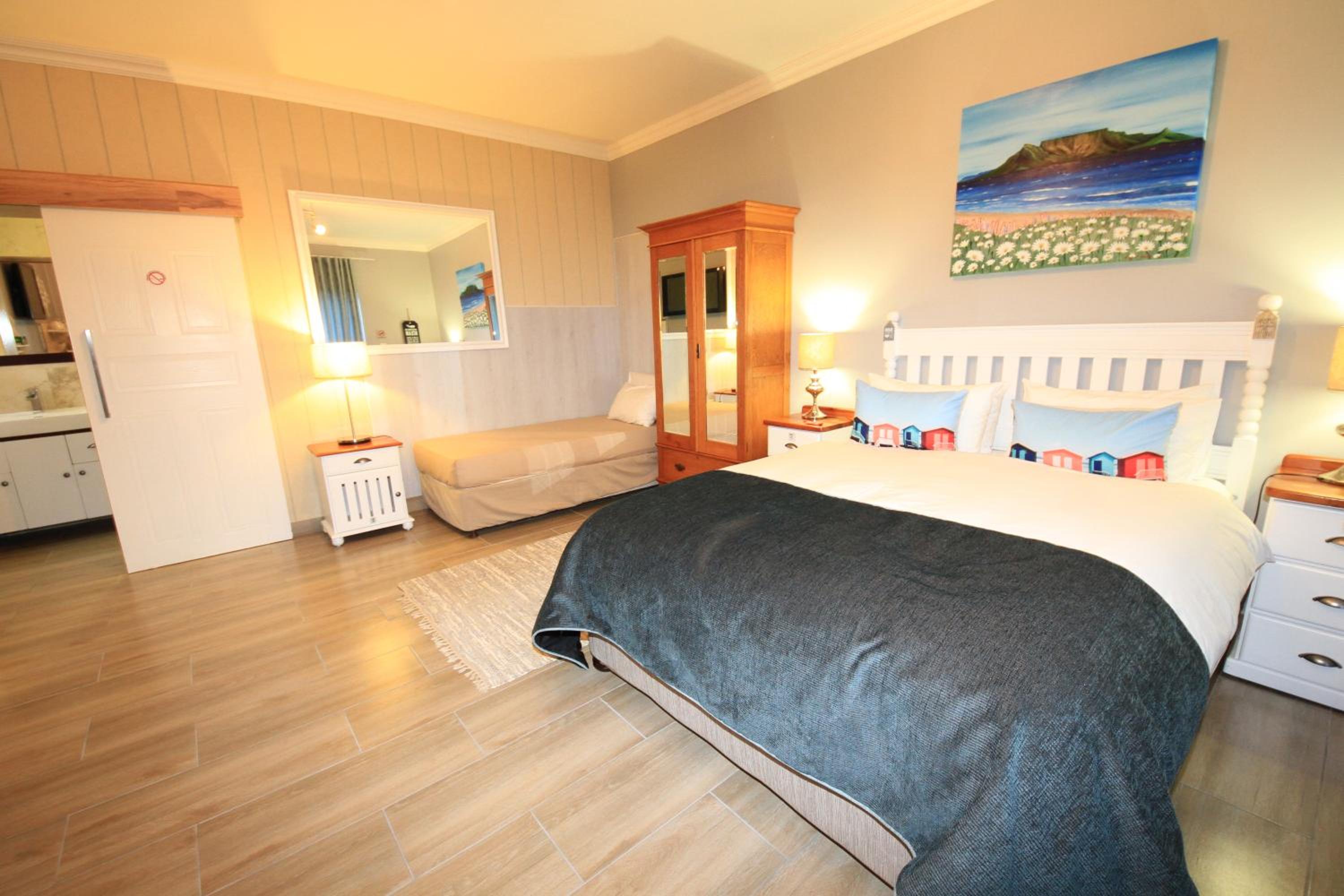 Queen Room with Sea View photo 2