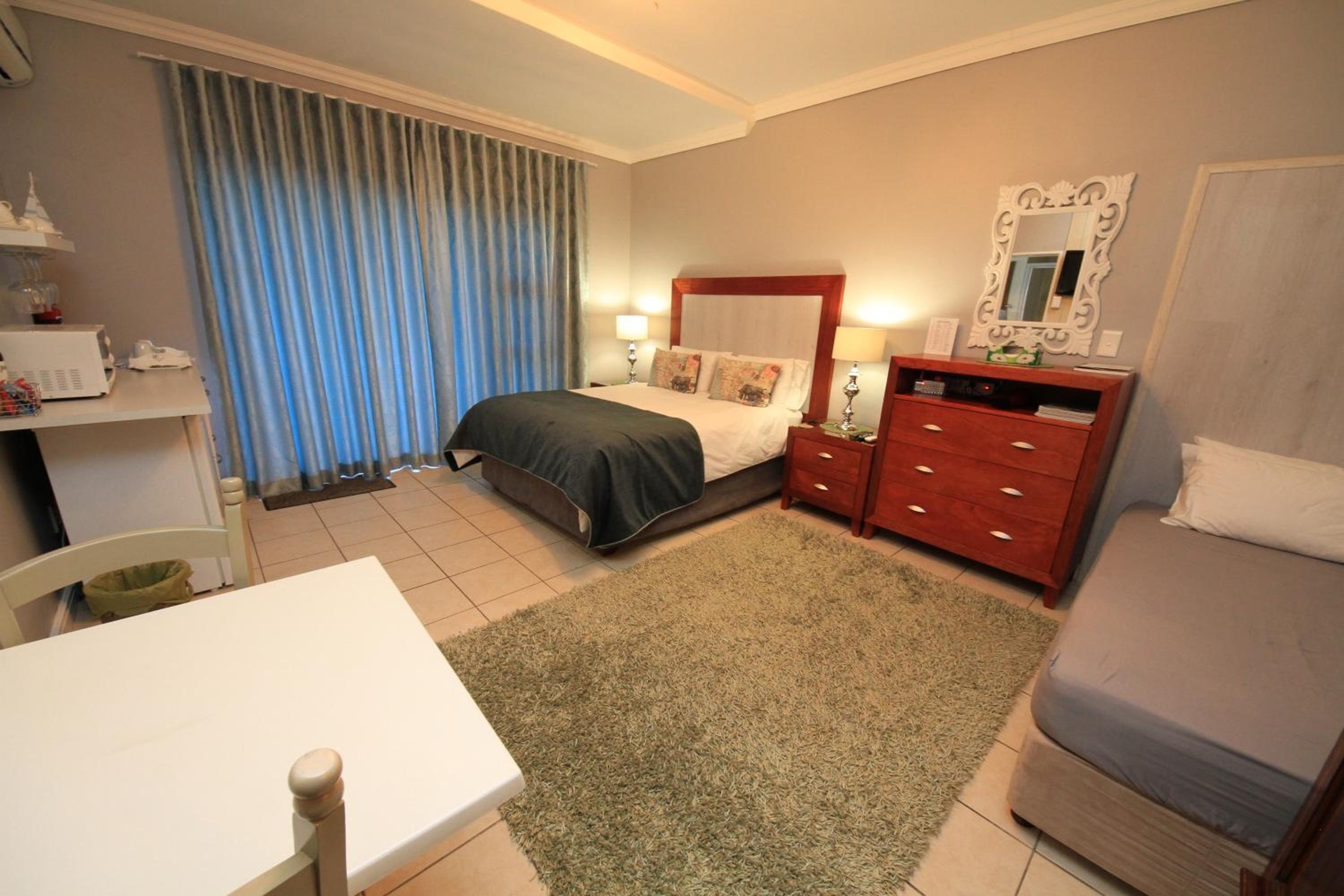 Double Room with Sea View photo 3
