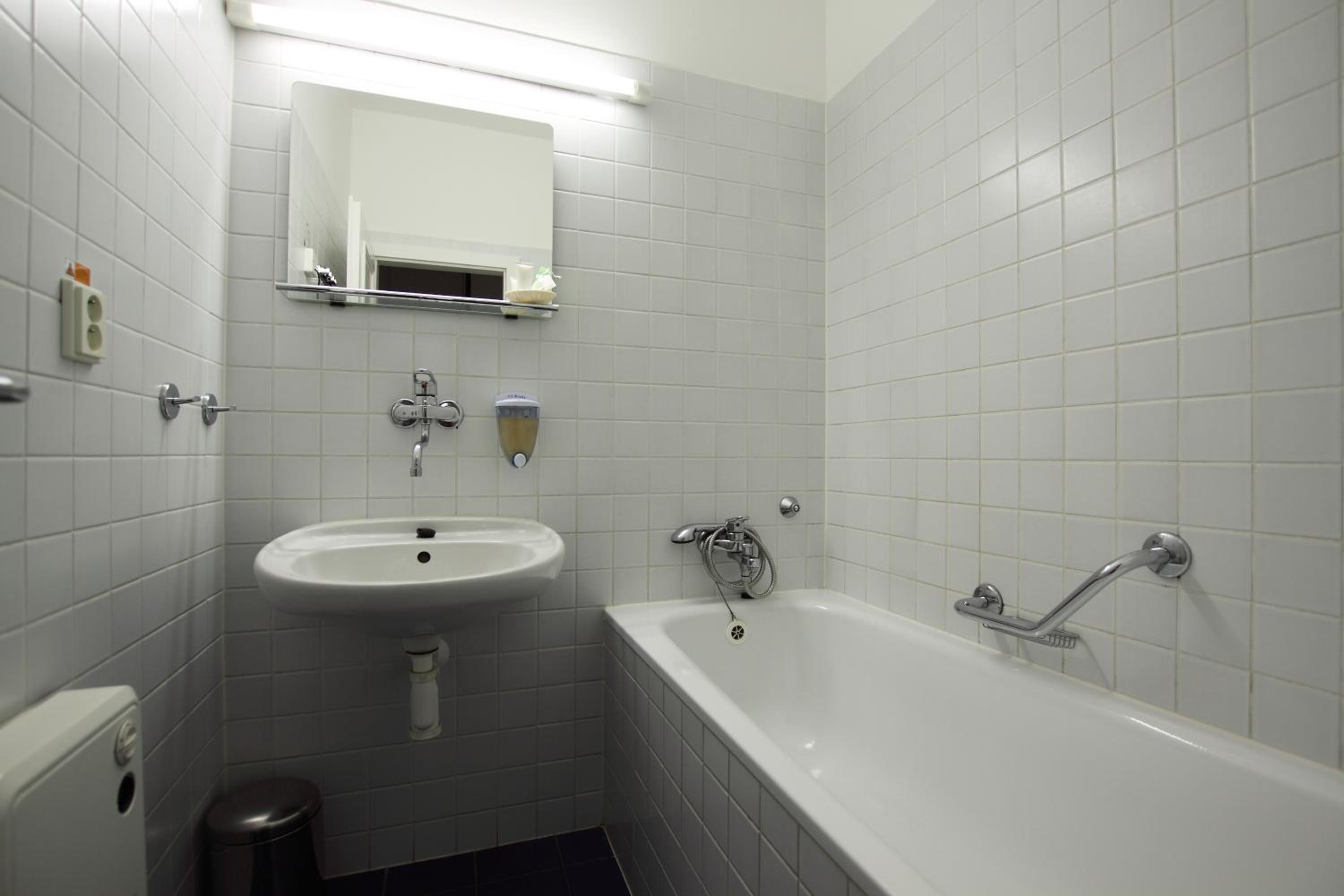 Quadruple Room - Photo 2