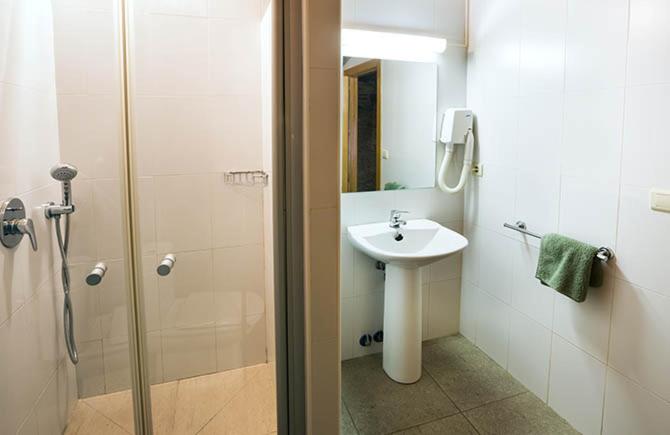 Two-Room Apartment - Photo 4