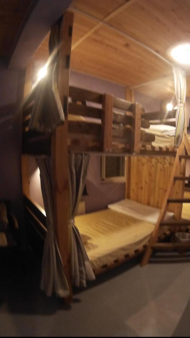 Bed in 4-Bed Mixed Dormitory Room photo 3