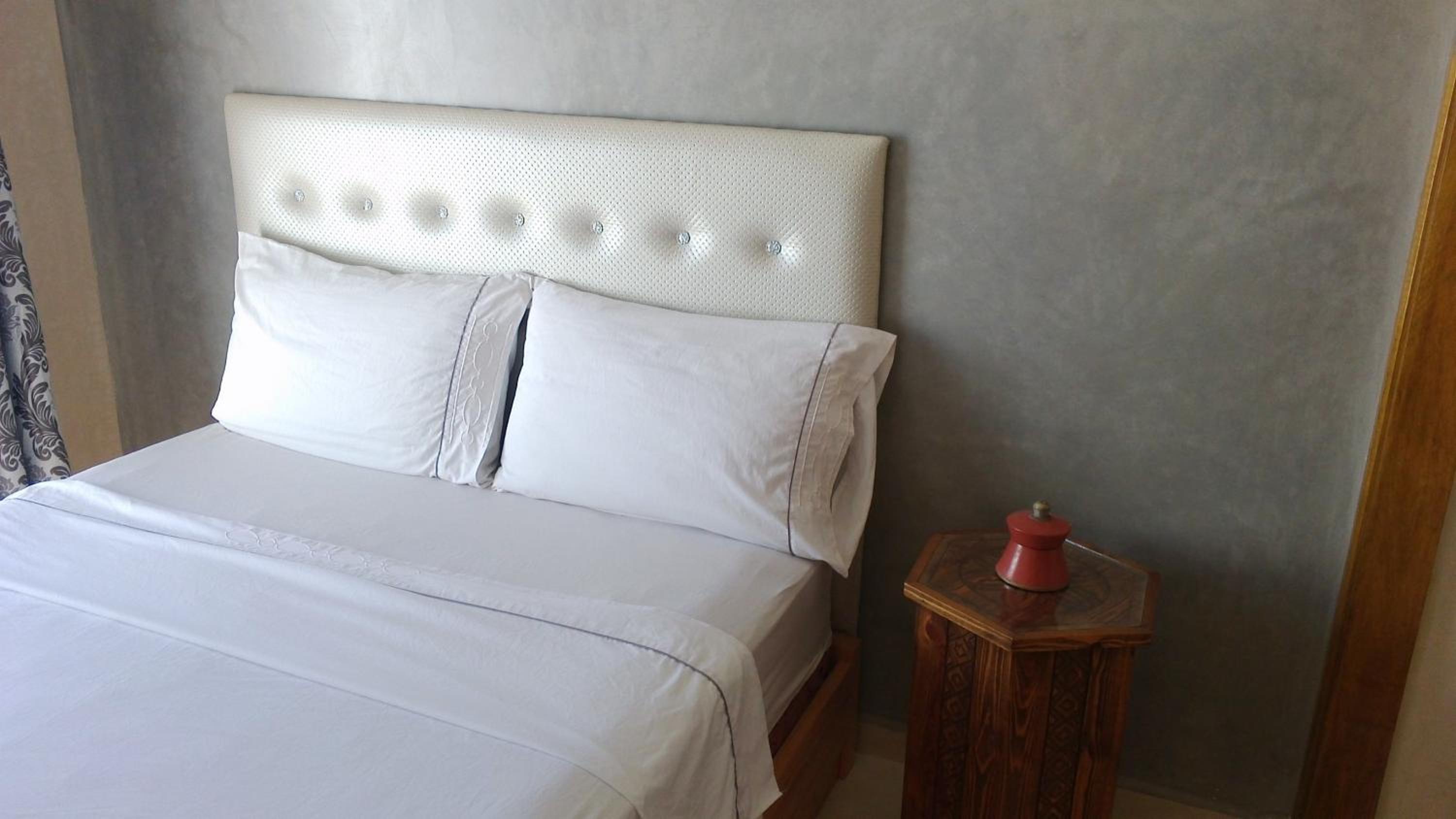 Studio Apartment photo 2