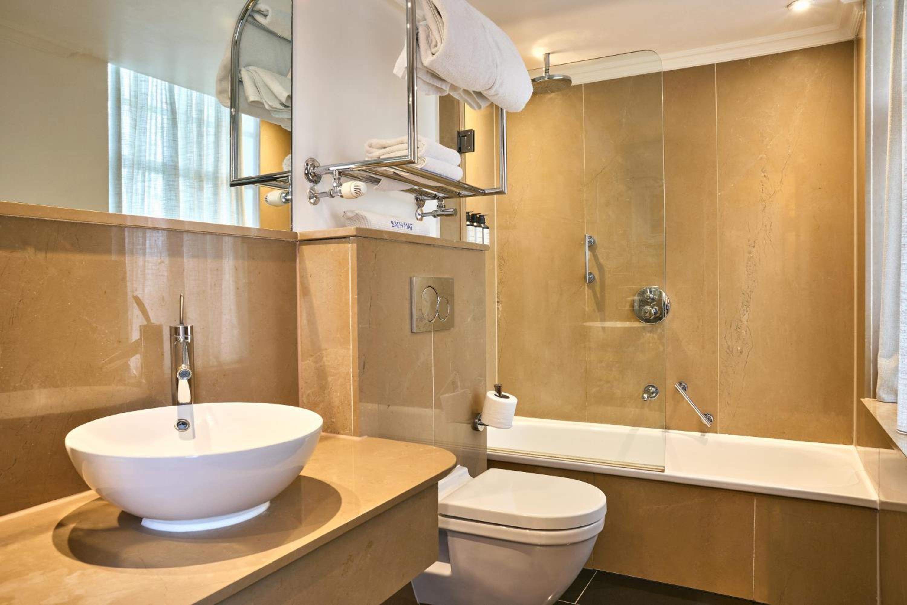 Junior Suite thumbnail 5