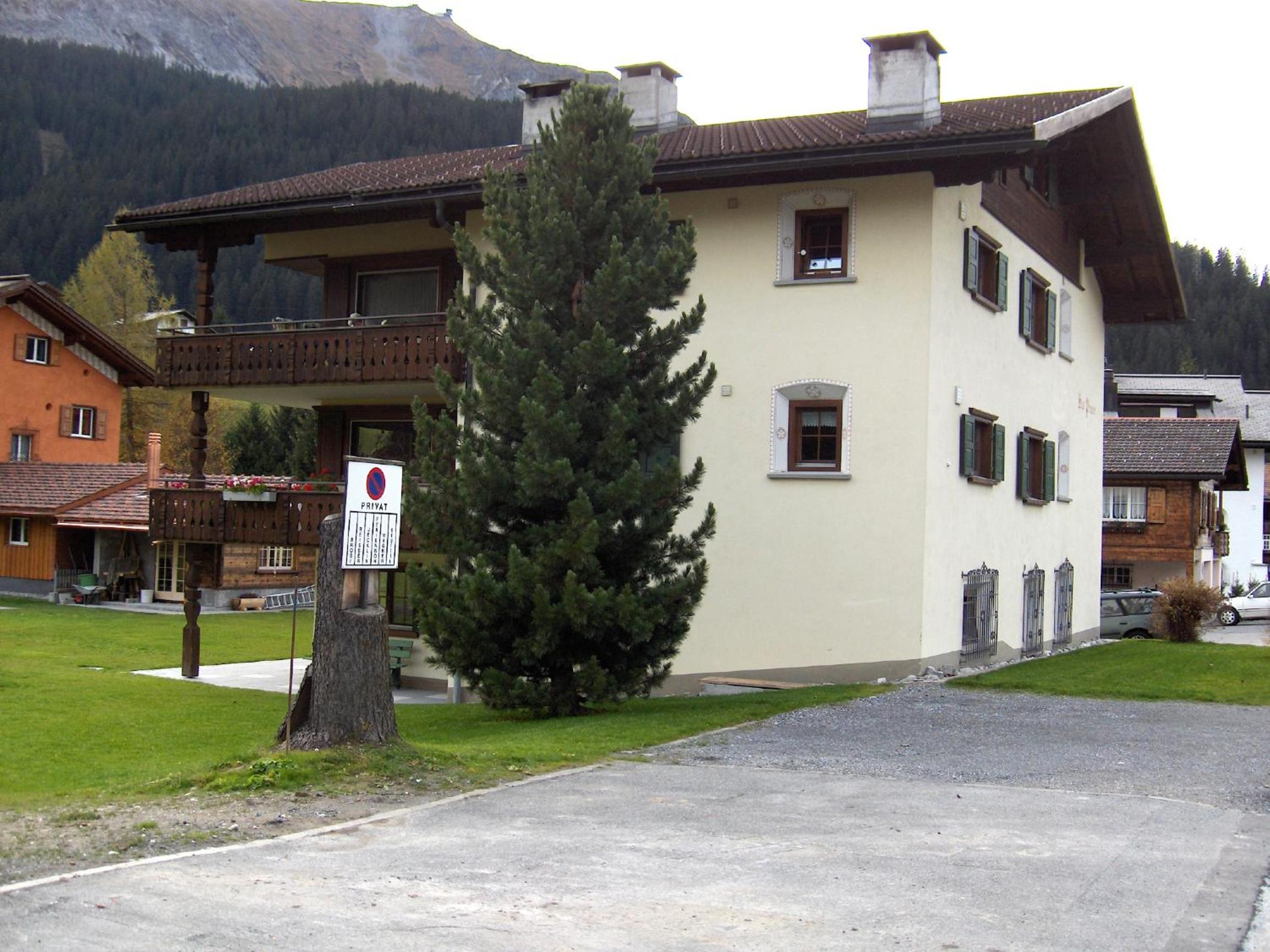 Apartment with Mountain View photo 1