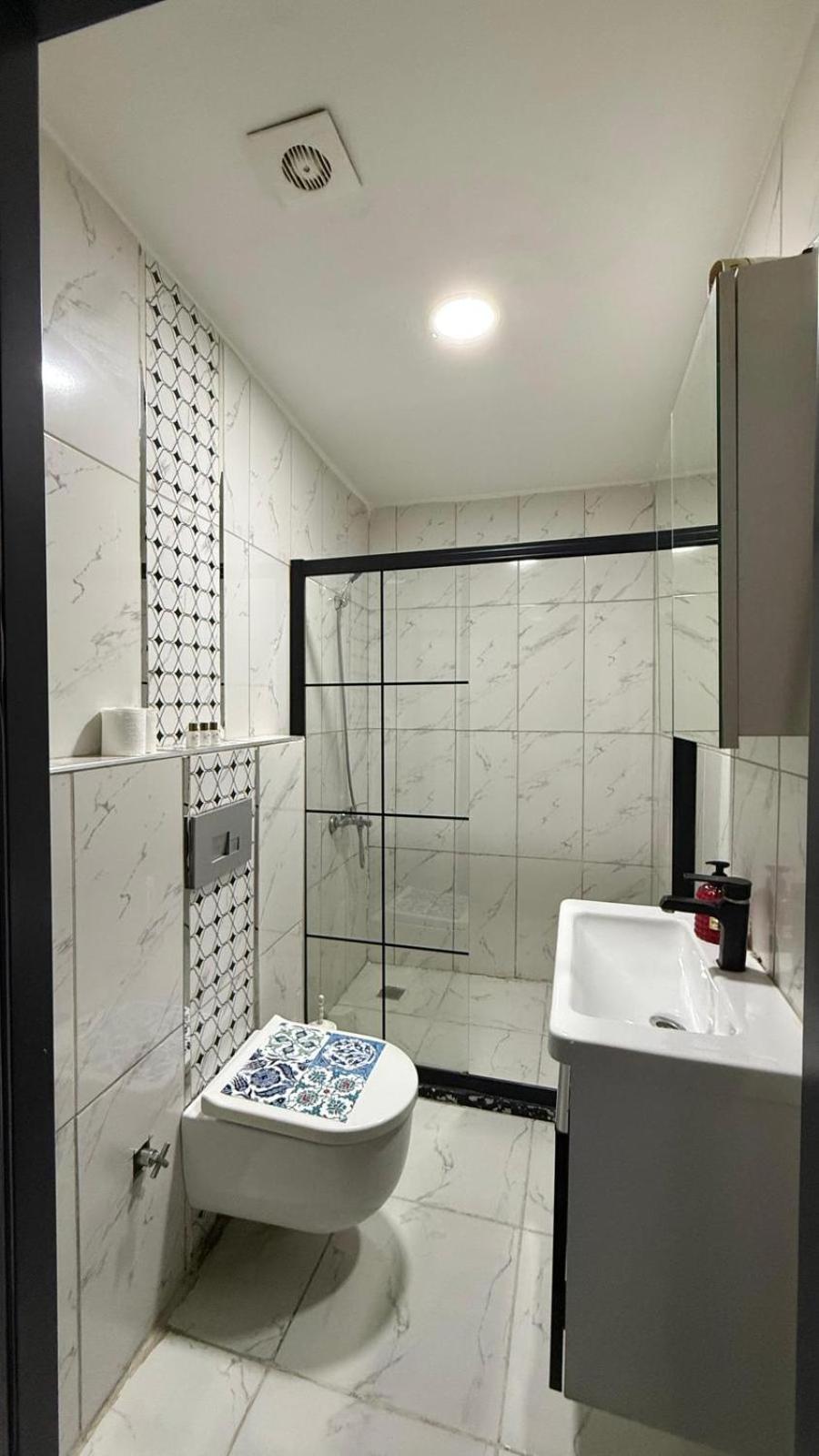 Basic Triple Room photo 3