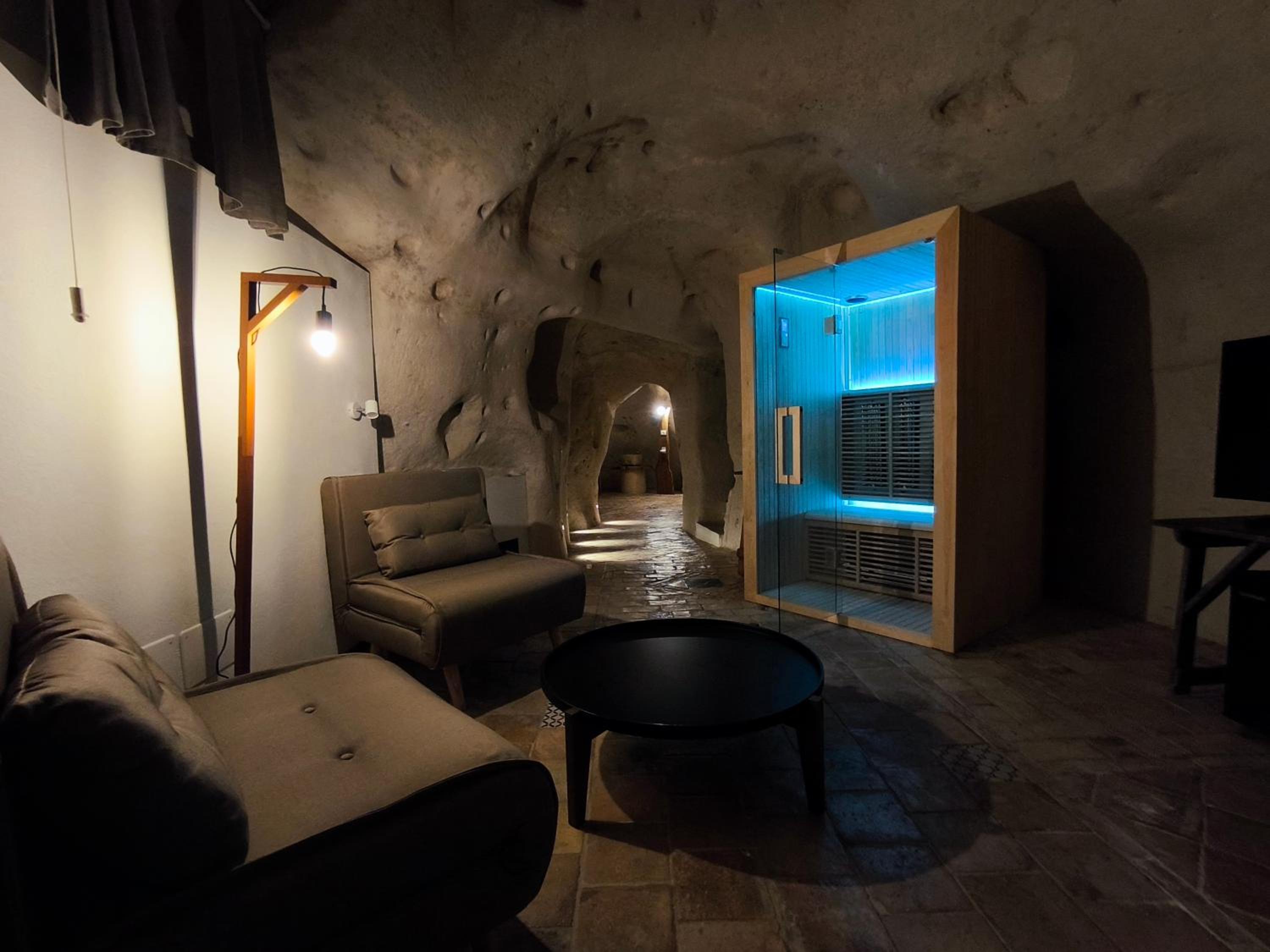 King Suite with Spa Bath
