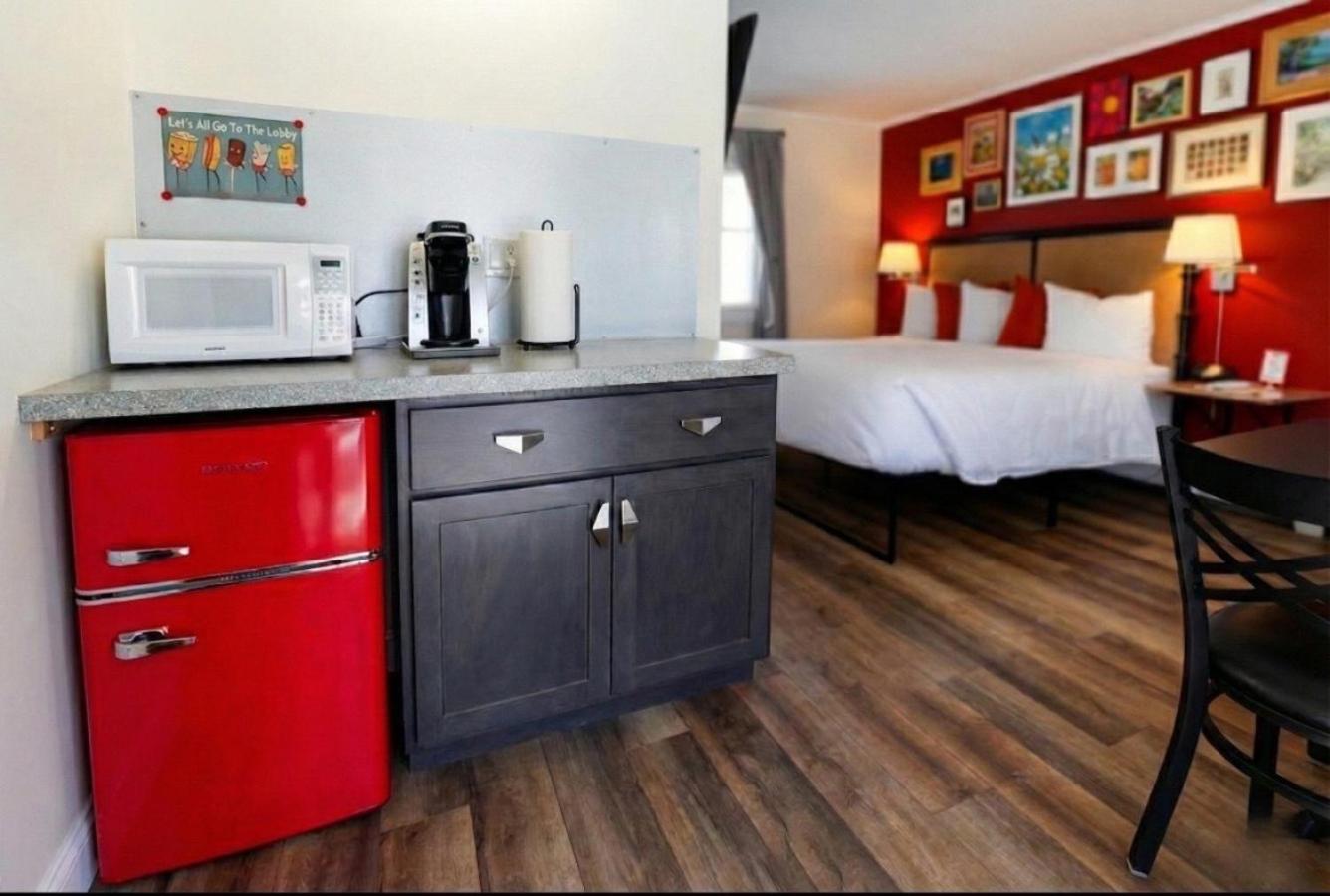 Deluxe King Room photo 3