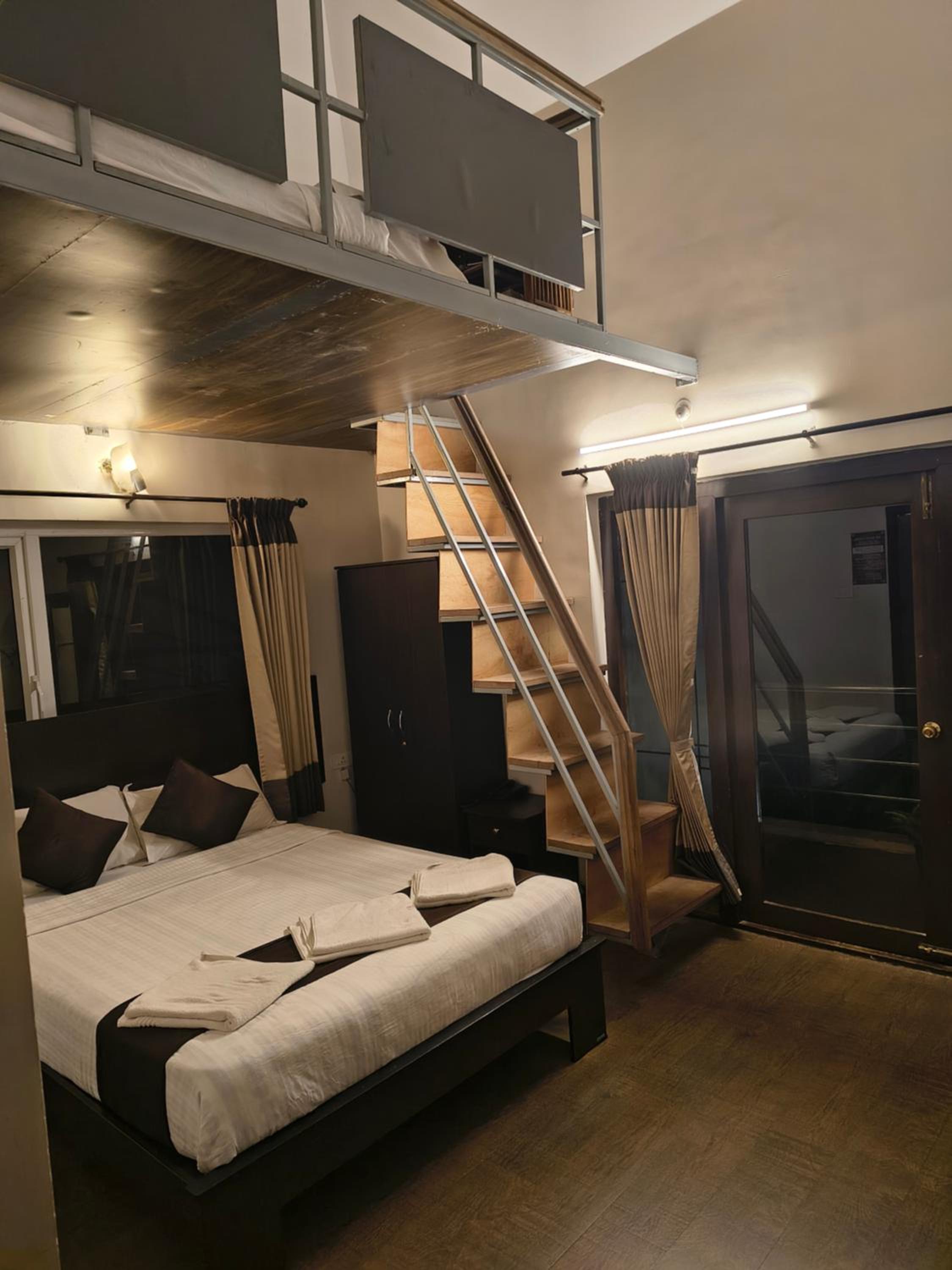 Family Room with Balcony photo 1