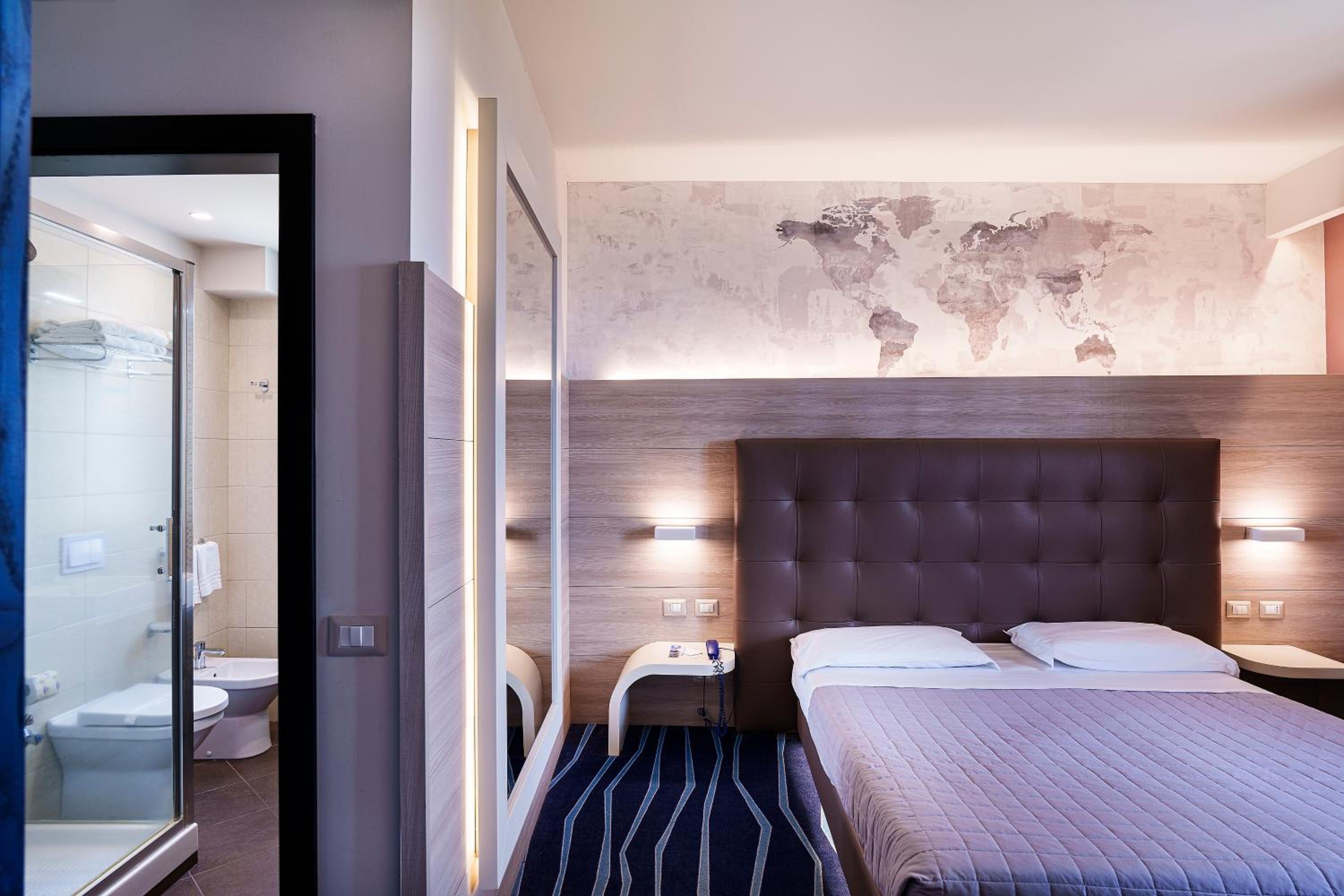 Double or Twin Room with Pool View
