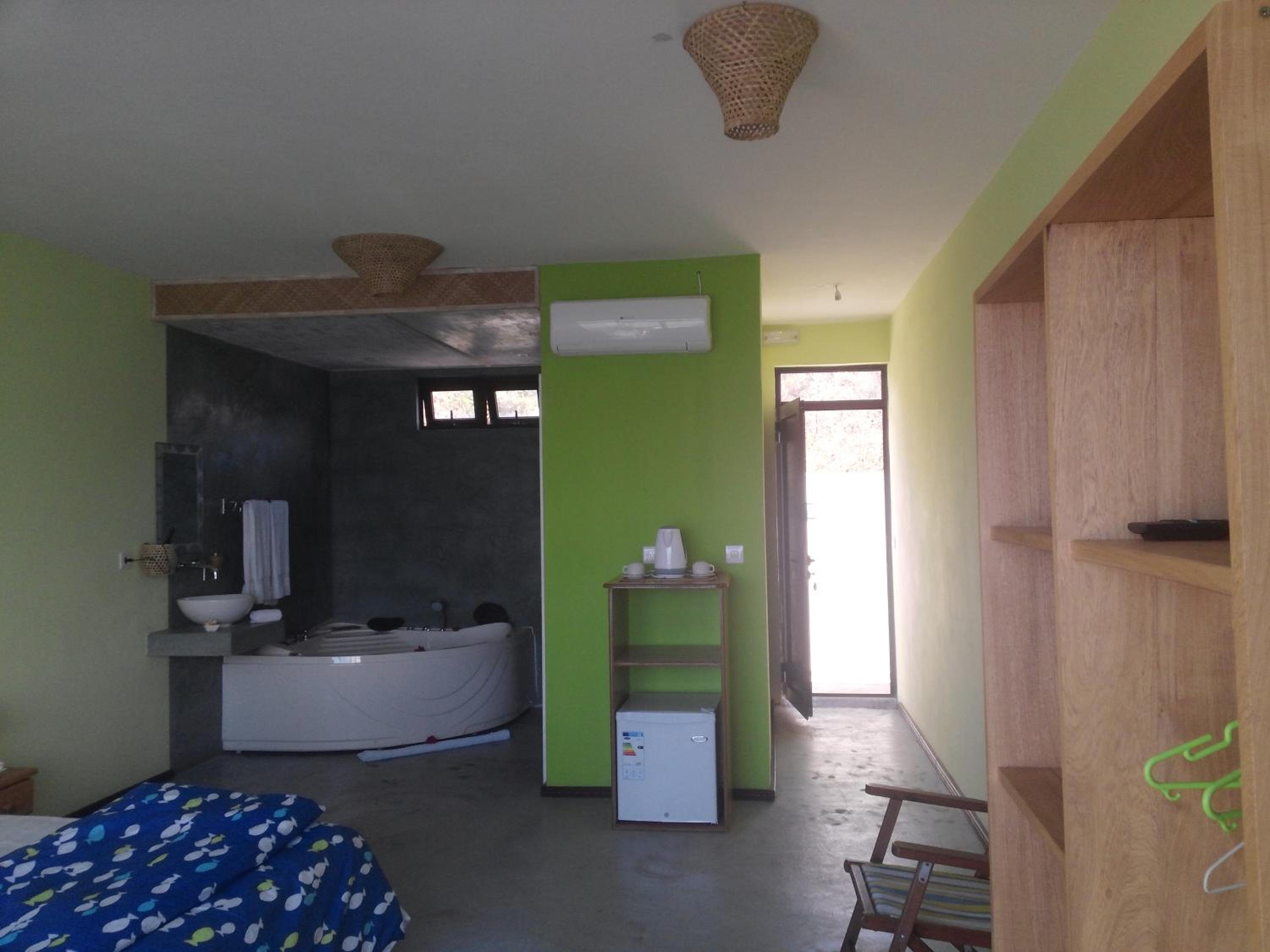 King Room with Spa Bath - Photo 4
