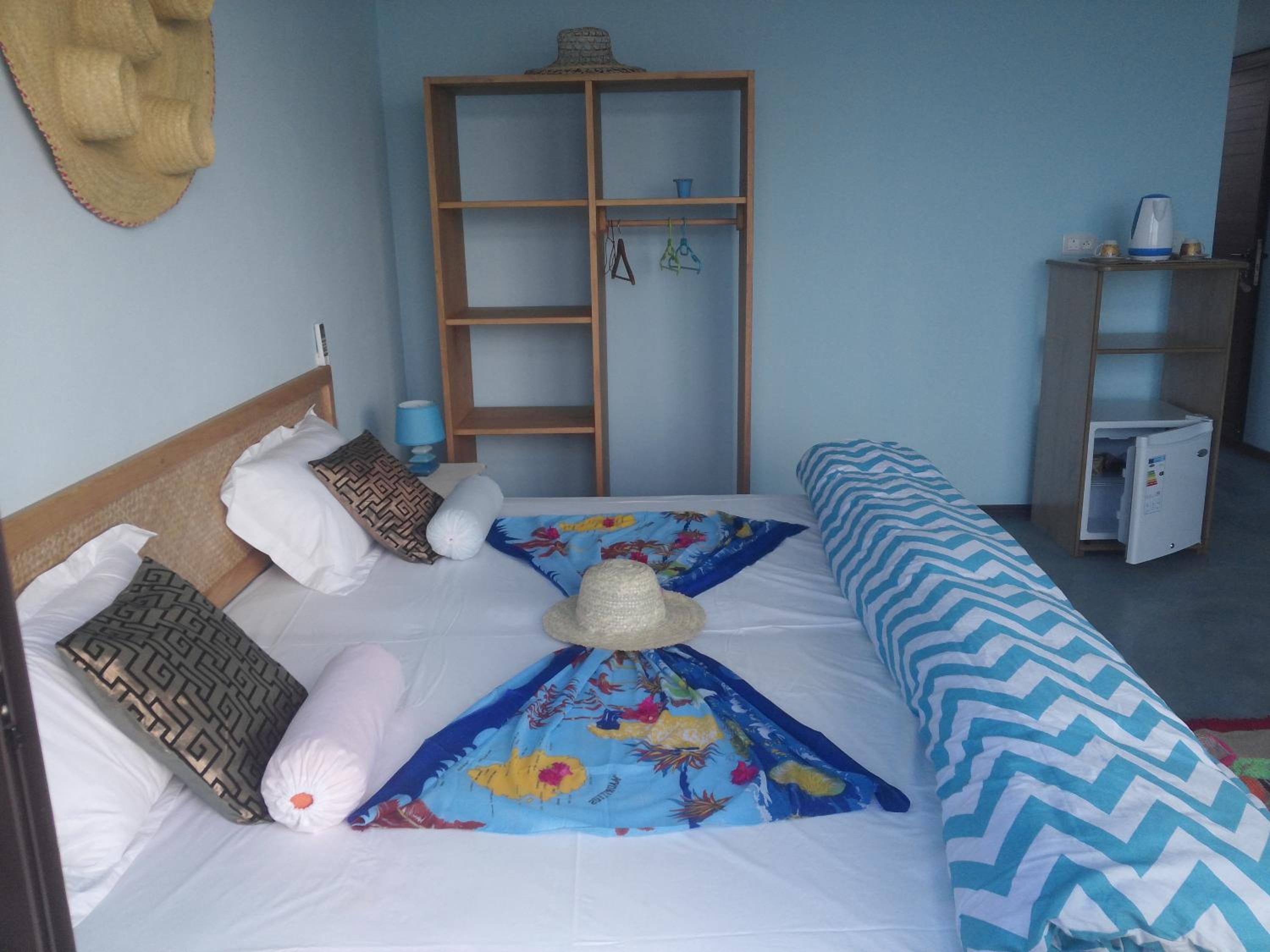 Double Room with Balcony and Sea View - Photo 5