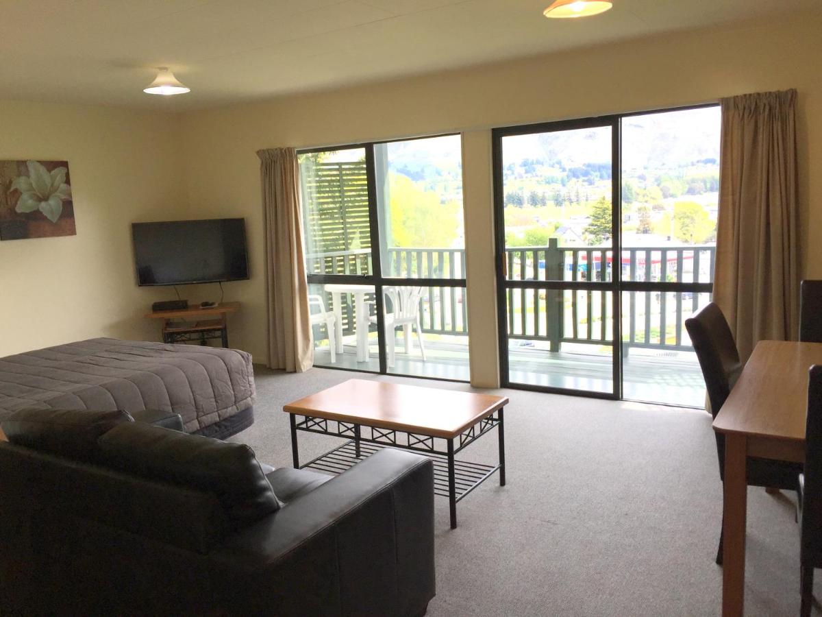 One Bedroom Apartment photo 3