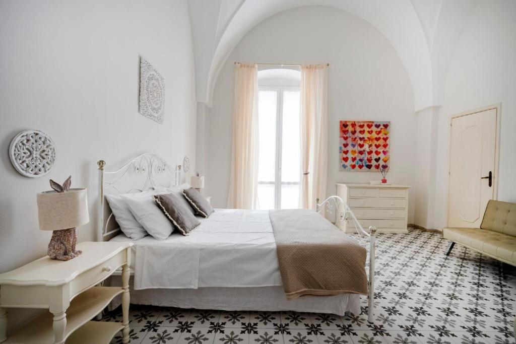 One-Bedroom Apartment with Terrace photo 2