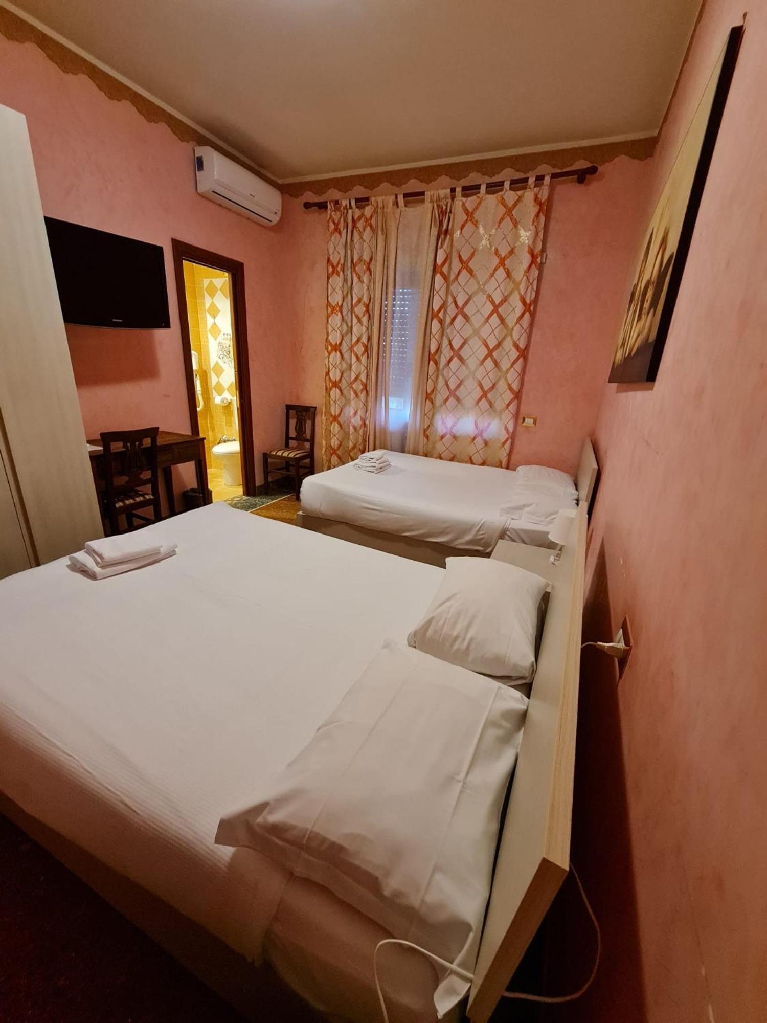 Triple Room photo 3