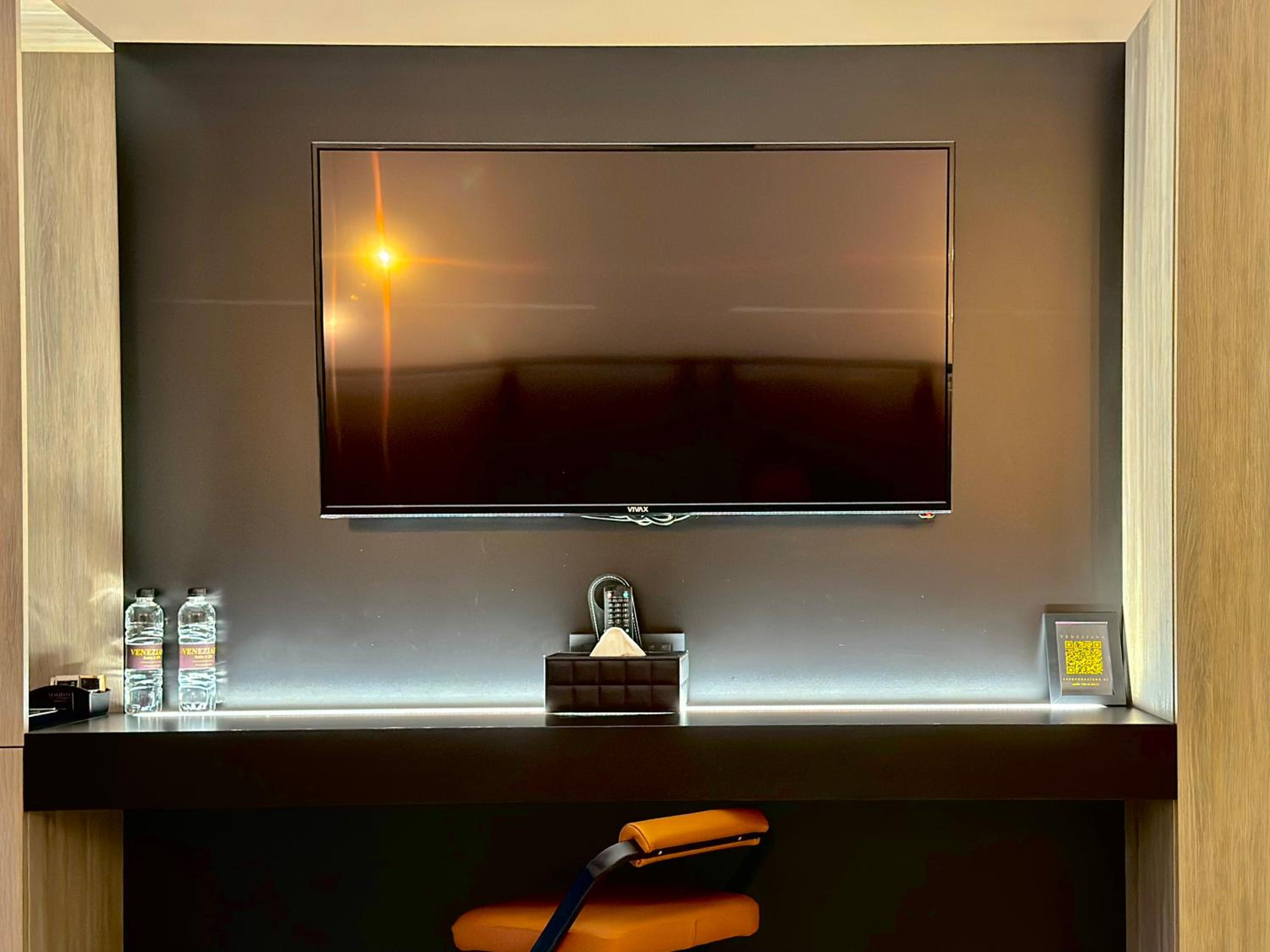 Junior Suite - Photo 12