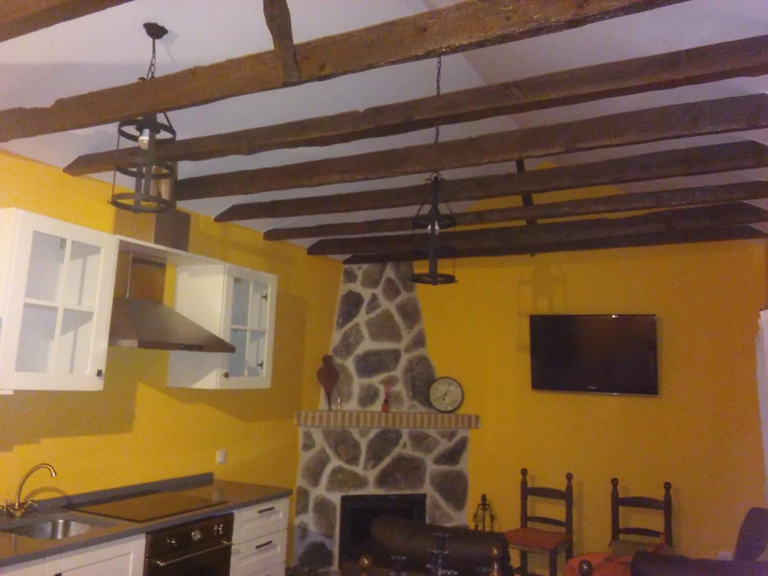 Three-Bedroom House - Photo 8
