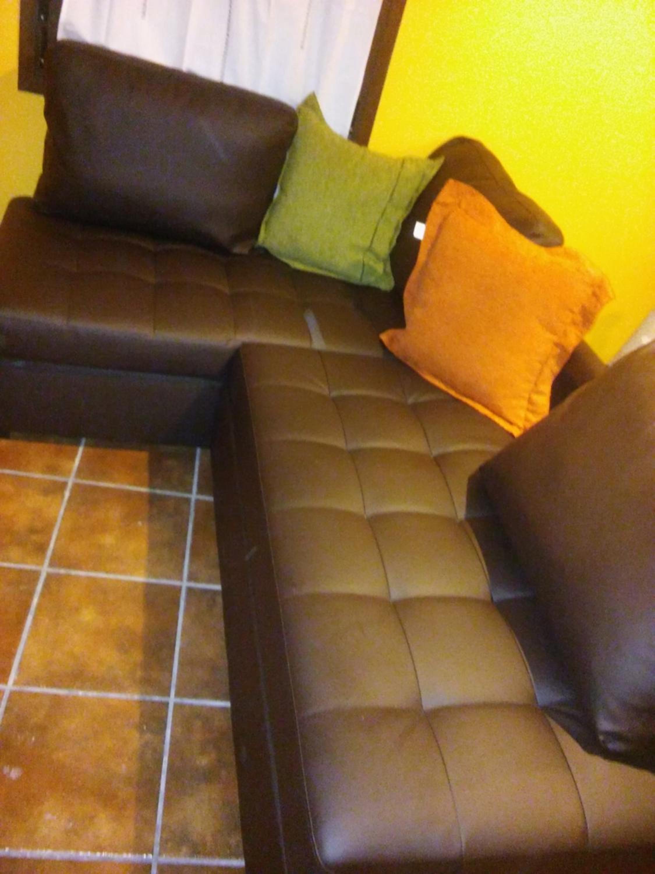 Three-Bedroom House - Photo 2