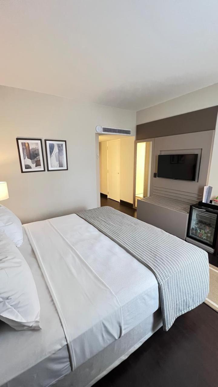Superior Plus Room with 1 Double Bed thumbnail 5
