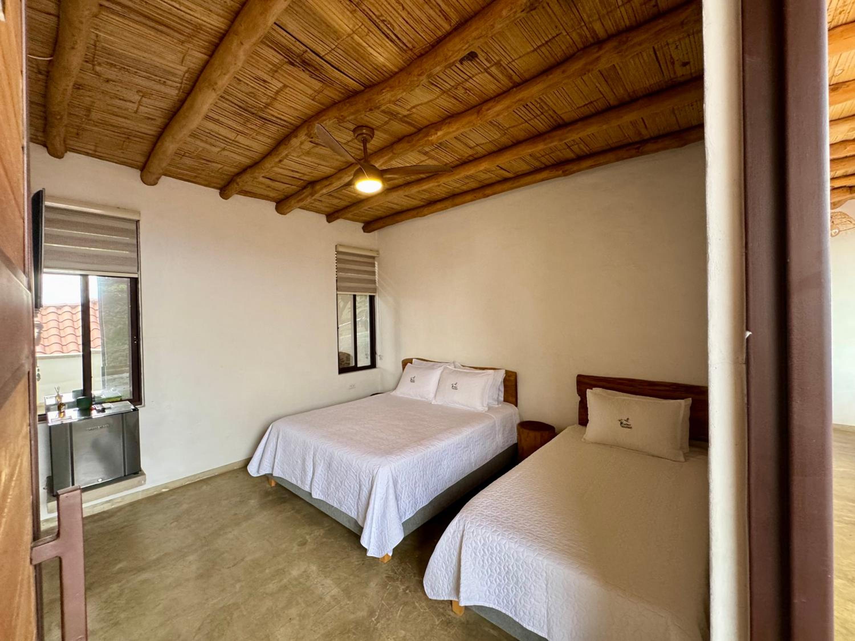 Basic Triple Room photo 2