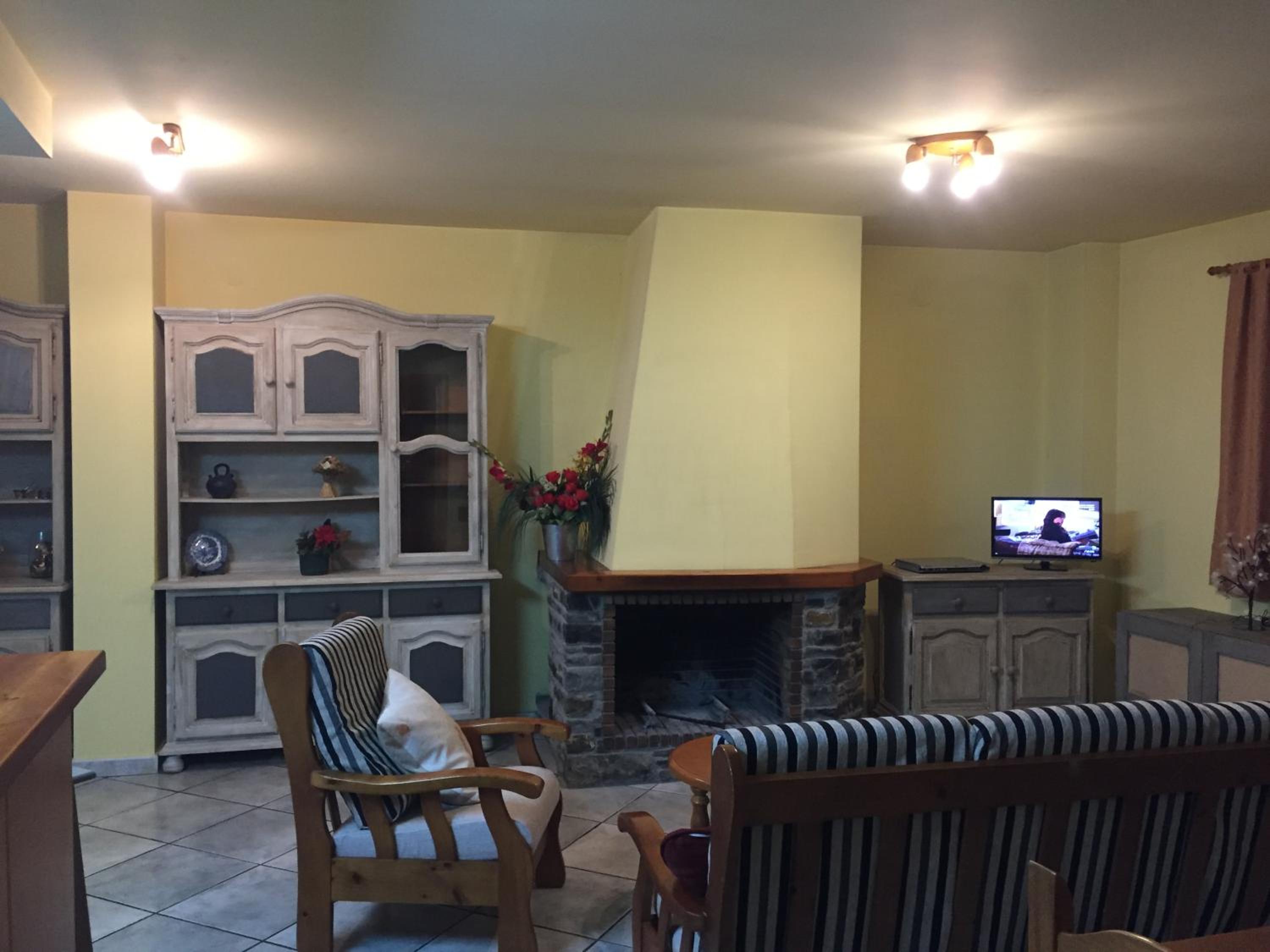 Two-Bedroom Apartment - Photo 39