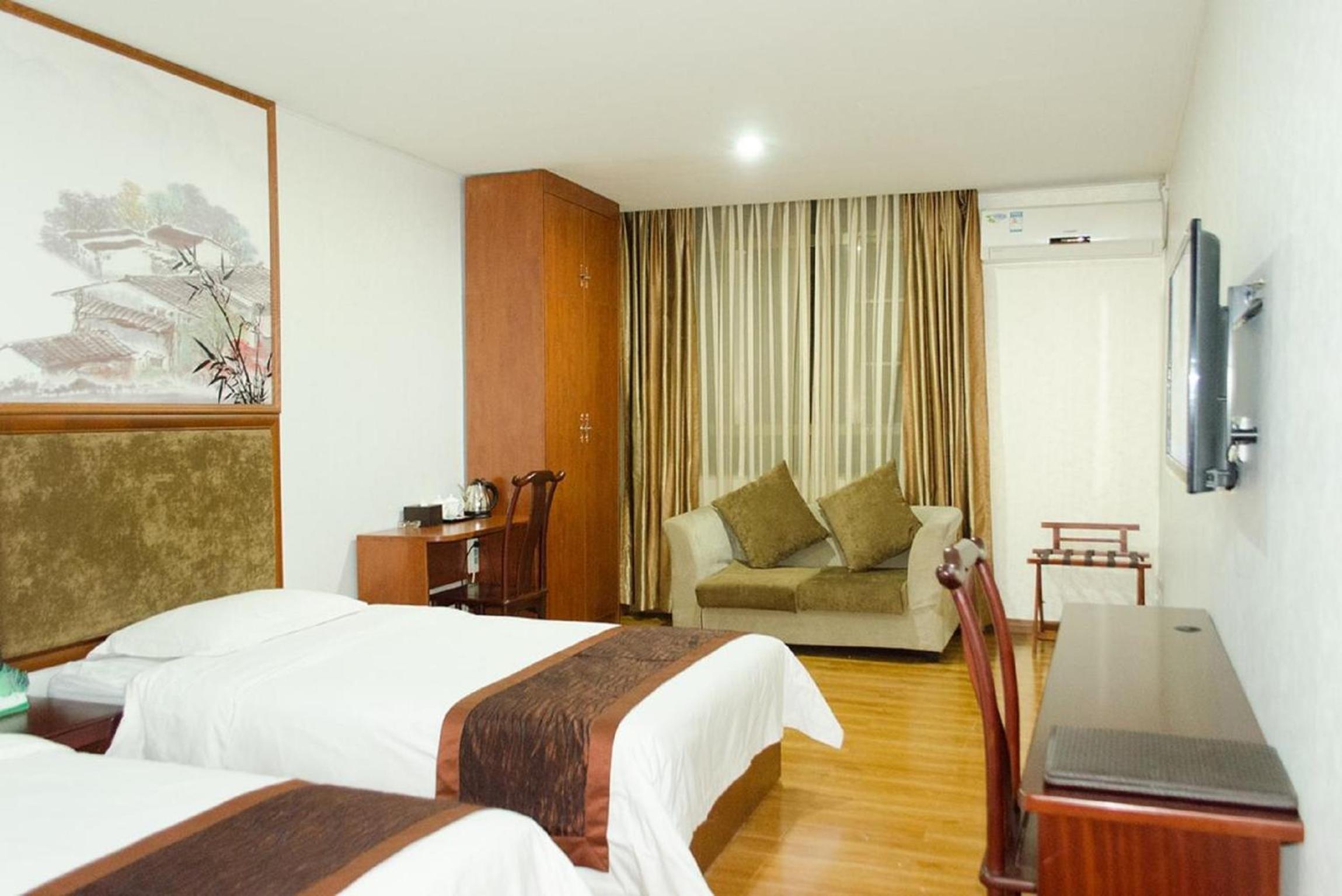 Deluxe Twin Room