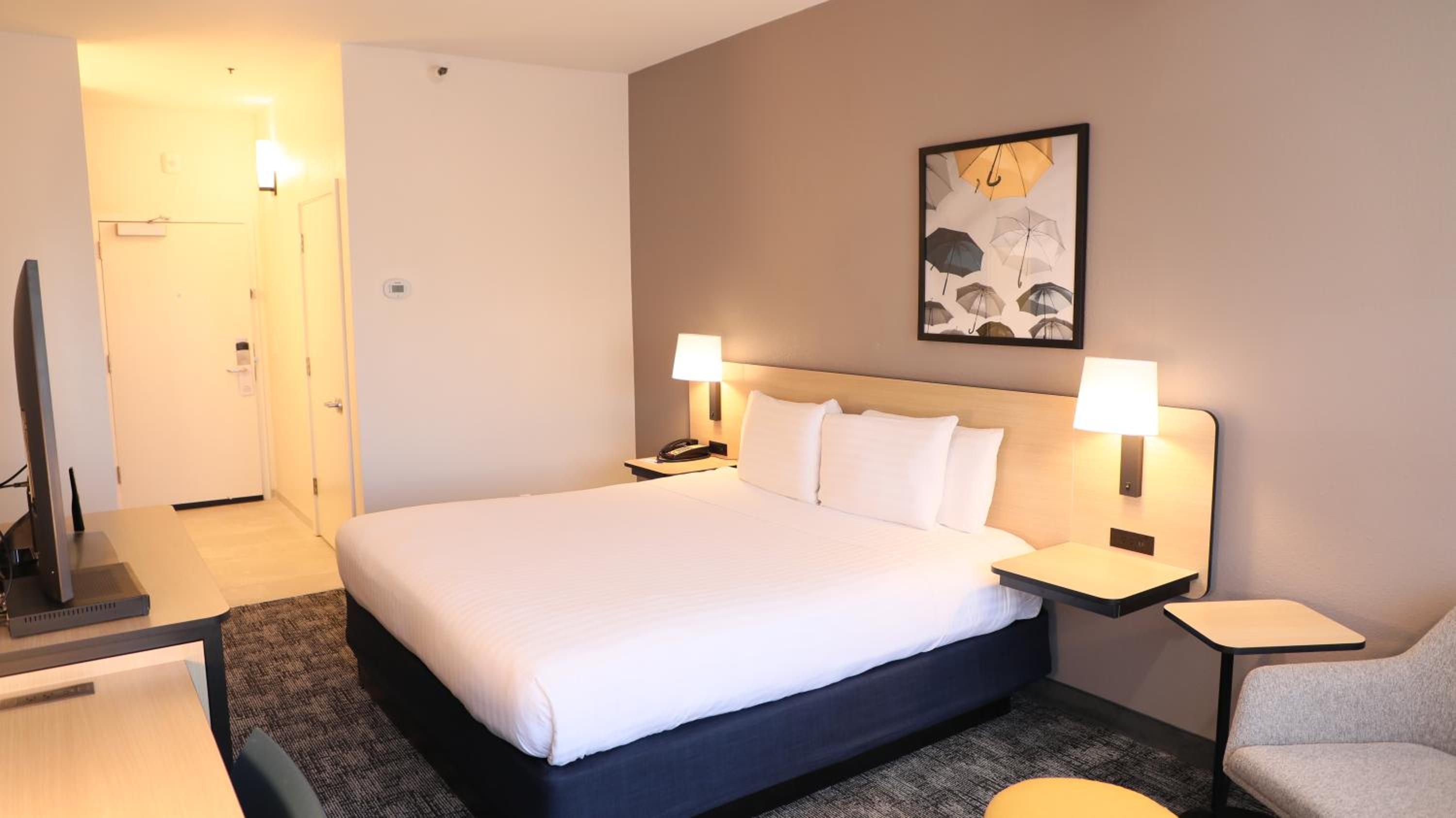 Renovated Deluxe King Room